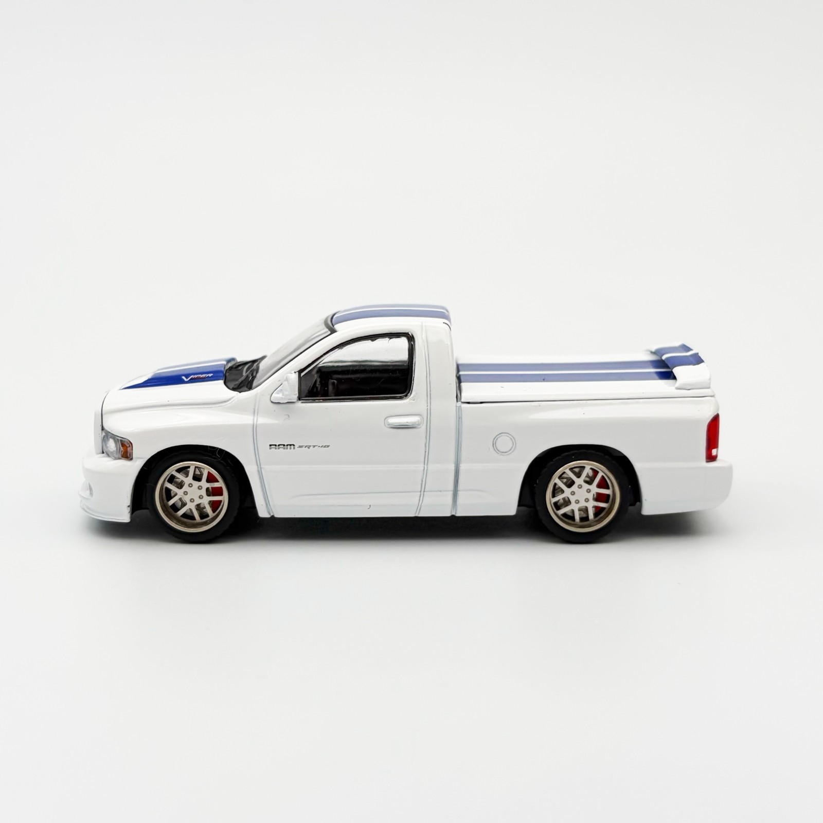 SHOOM64 1:64 2003 Dodge Ram SRT-10 Pickup – White with Blue Racing Stripes