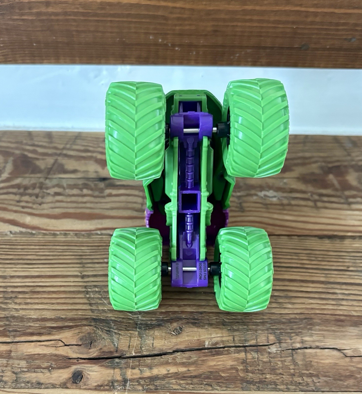 EXCLUSIVE Spin Master Monster Jam Marvel INCREDIBLE HULK Truck New 1:64