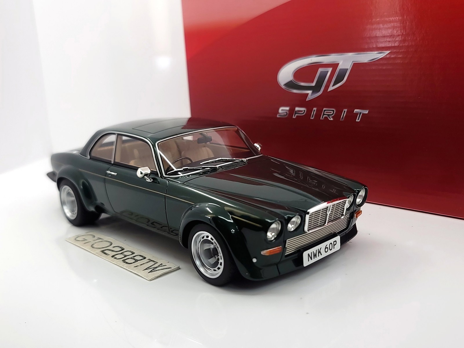 GT Spirit 1:18 scale Jaguar XJ12 Coupe Broadspeed “Big Cat” 1977(L.E 1500) GT135