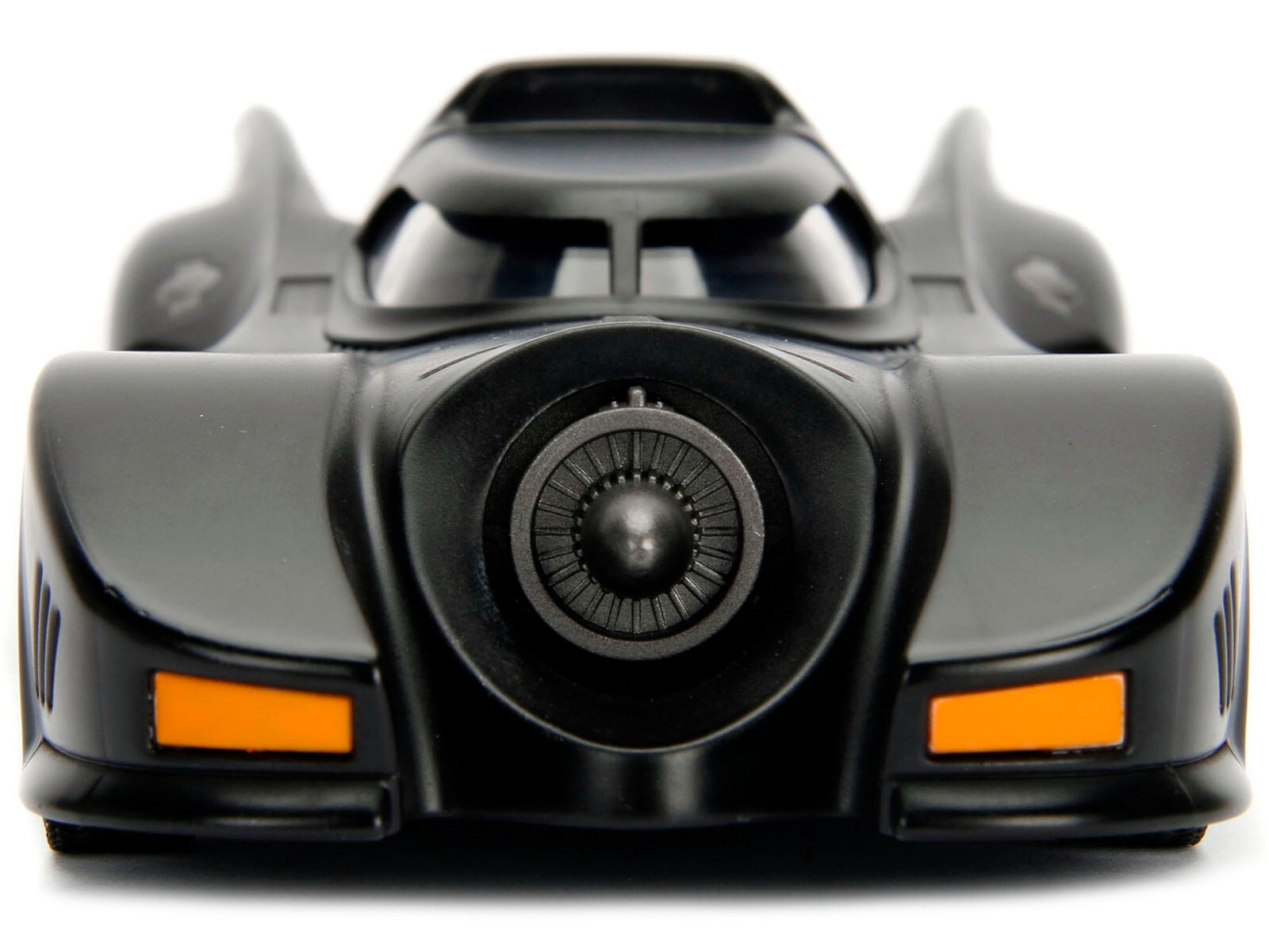MODEL KIT BATMOBILE & BATMAN FIGURE (1989 MOVIE) 1/24 DIECAST MODEL JADA 30874