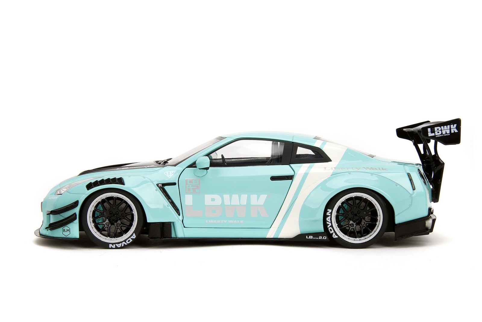 2020 NISSAN GT-R (R35) W/LIBERTY WALK BODY KIT 2.0 1/18 DIECAST JADA TOYS 36382