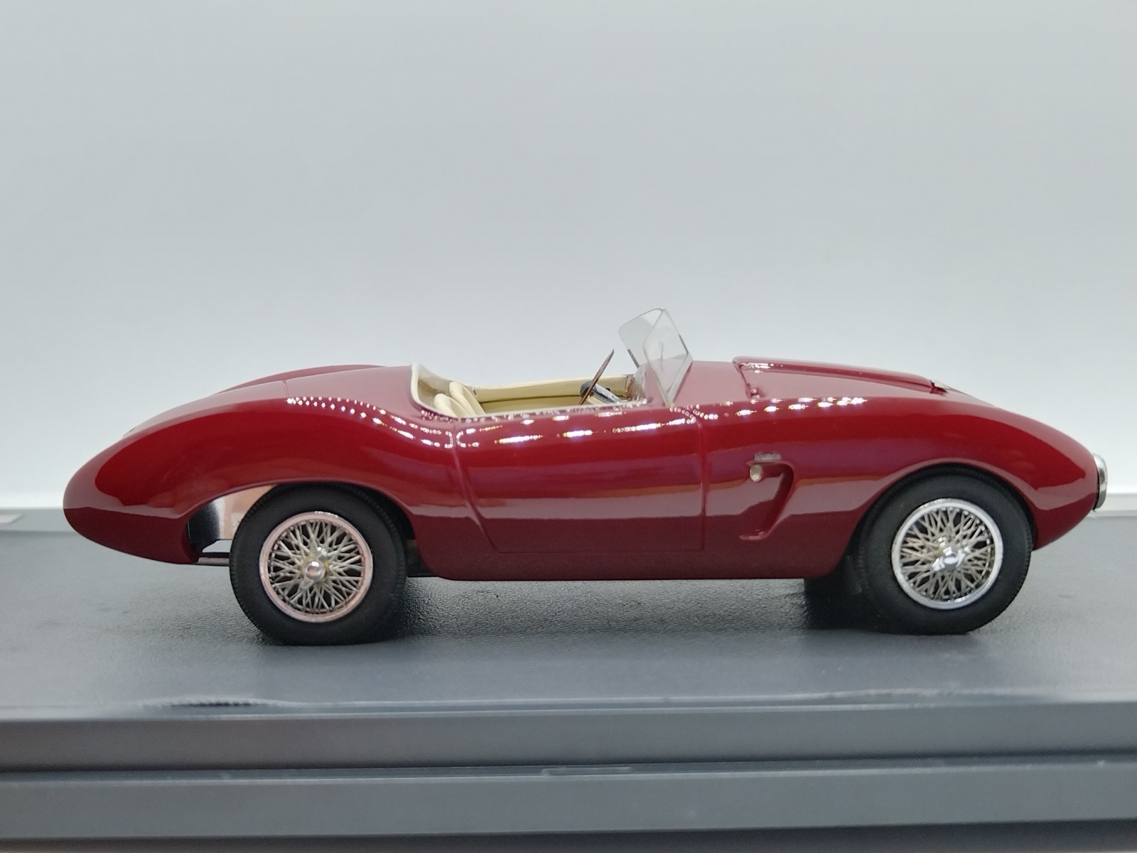 MATRIX 1/43 Aston Martin DB2/4 Competition Spyder Bertone Arnolt 1954. Wow Rare!