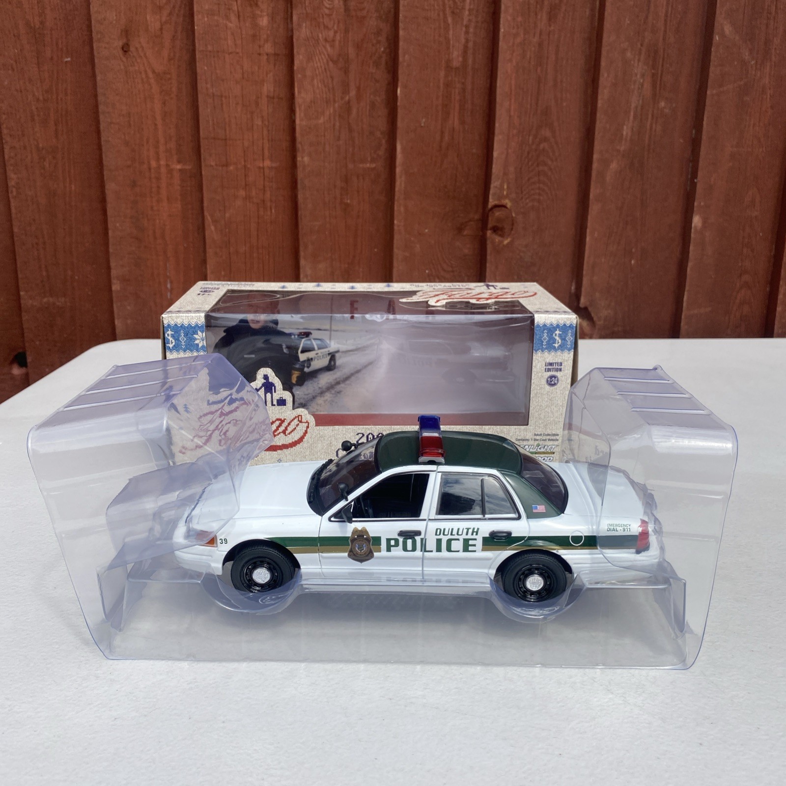Greenlight Fargo 2006 Ford Crown Victora 1:24 Scale 84153 Hollywood Series
