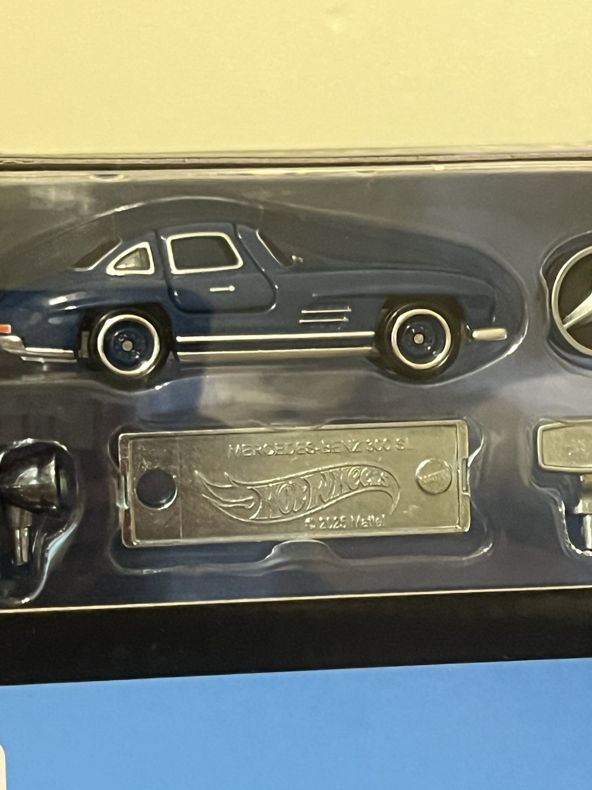 Mattel Brick Shop Hot Wheels Premium Series Building Set Mercedes-Benz 300 SL