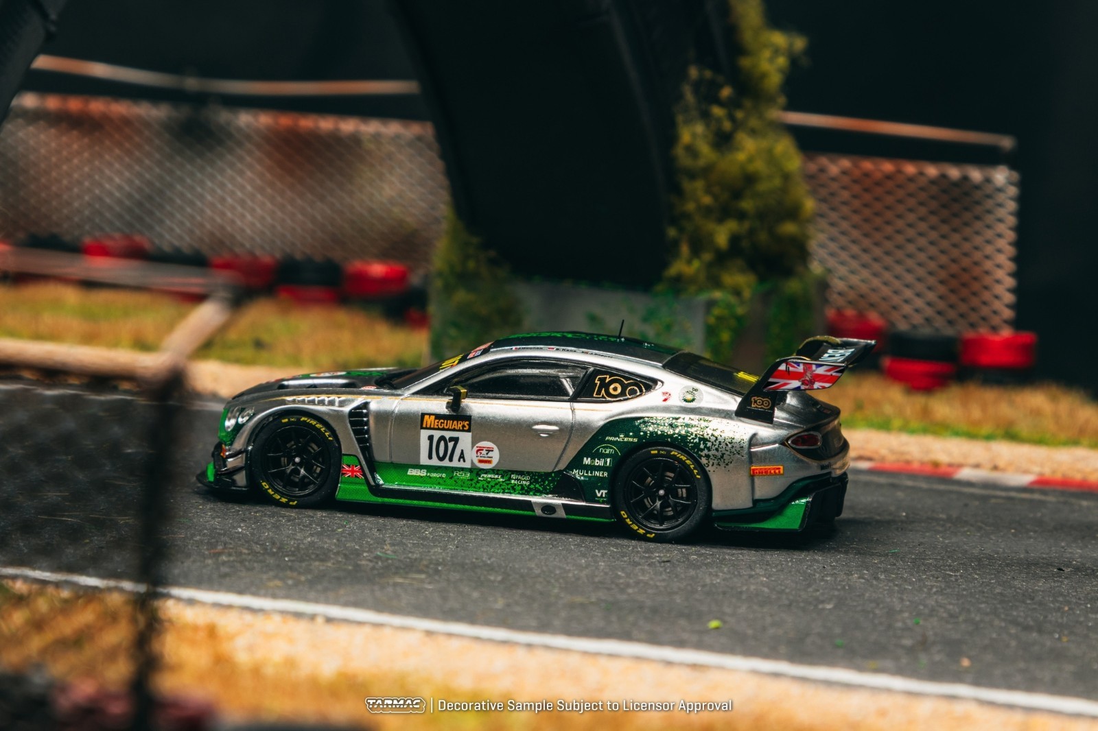 Tarmac Works 1:64 Bentley Continental GT3, Bathurst 12 Hour 2019