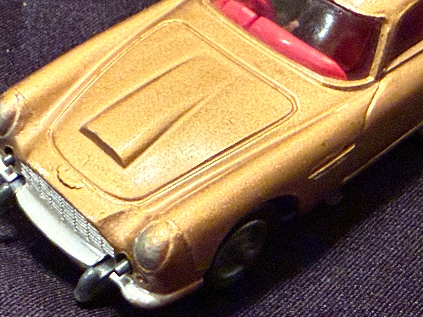 1965 Corgi James Bond Gold Aston Martin DB5 Model 261 w/ Working Functions Nice!