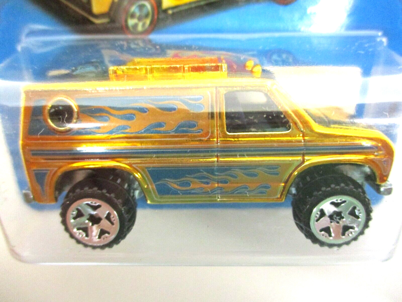 HOT WHEELS – SUPER CHROMES – BAJA BREAKER LIFTED 4X4 FORD VAN (GOLD) – 1/64
