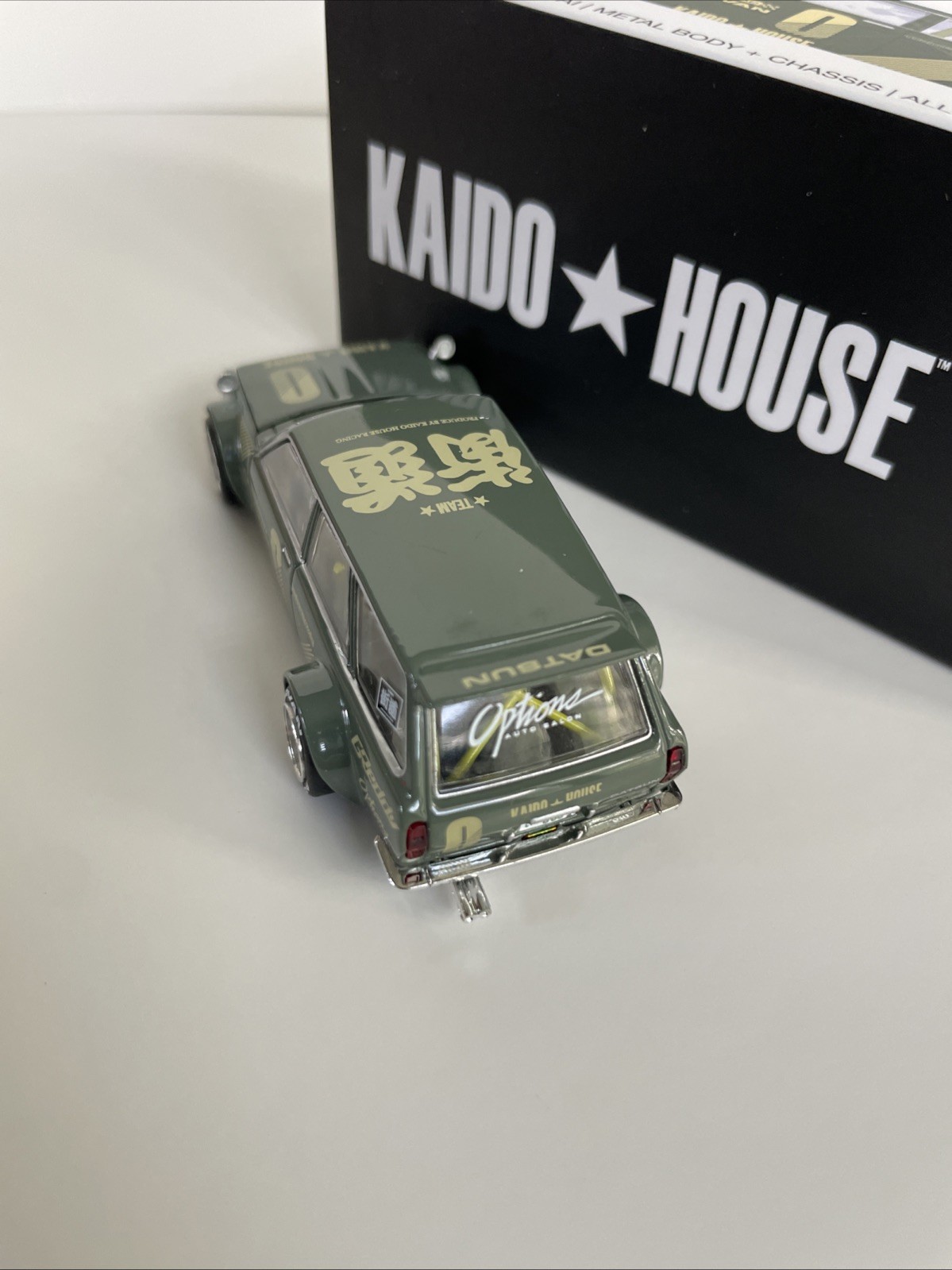 2022 Mini GT Kaido House 010 Datsun 510 Wagon Green KHMG010 (Open Box) 1:64