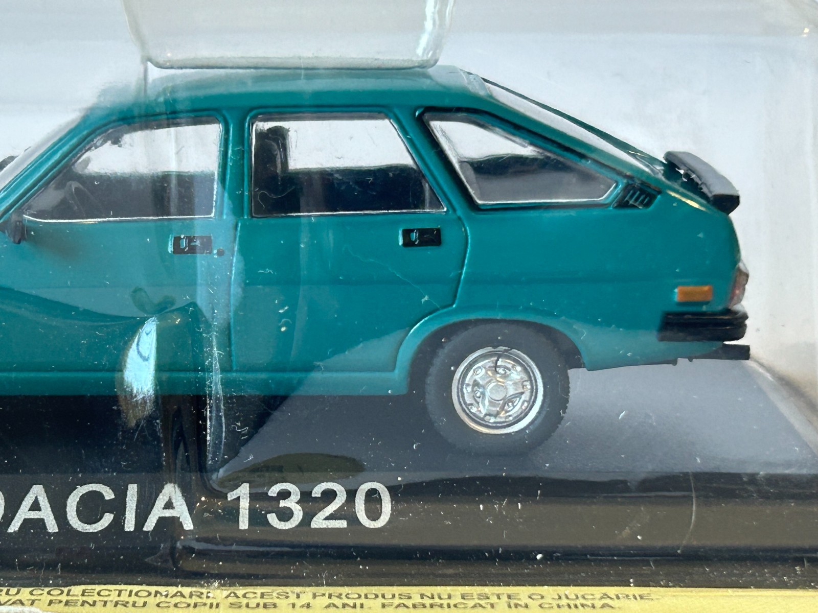Dacia 1320 Romanian Classic Car Model Toy Green Diecast 1:43 Scale DeAgostini