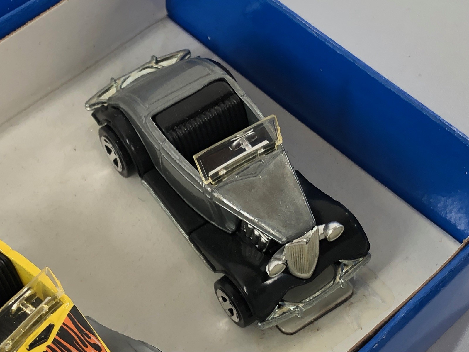 Hot Wheels Special Edition Series 4 KB Toys Exclusive 1933 Ford Coupe 2-Car Set