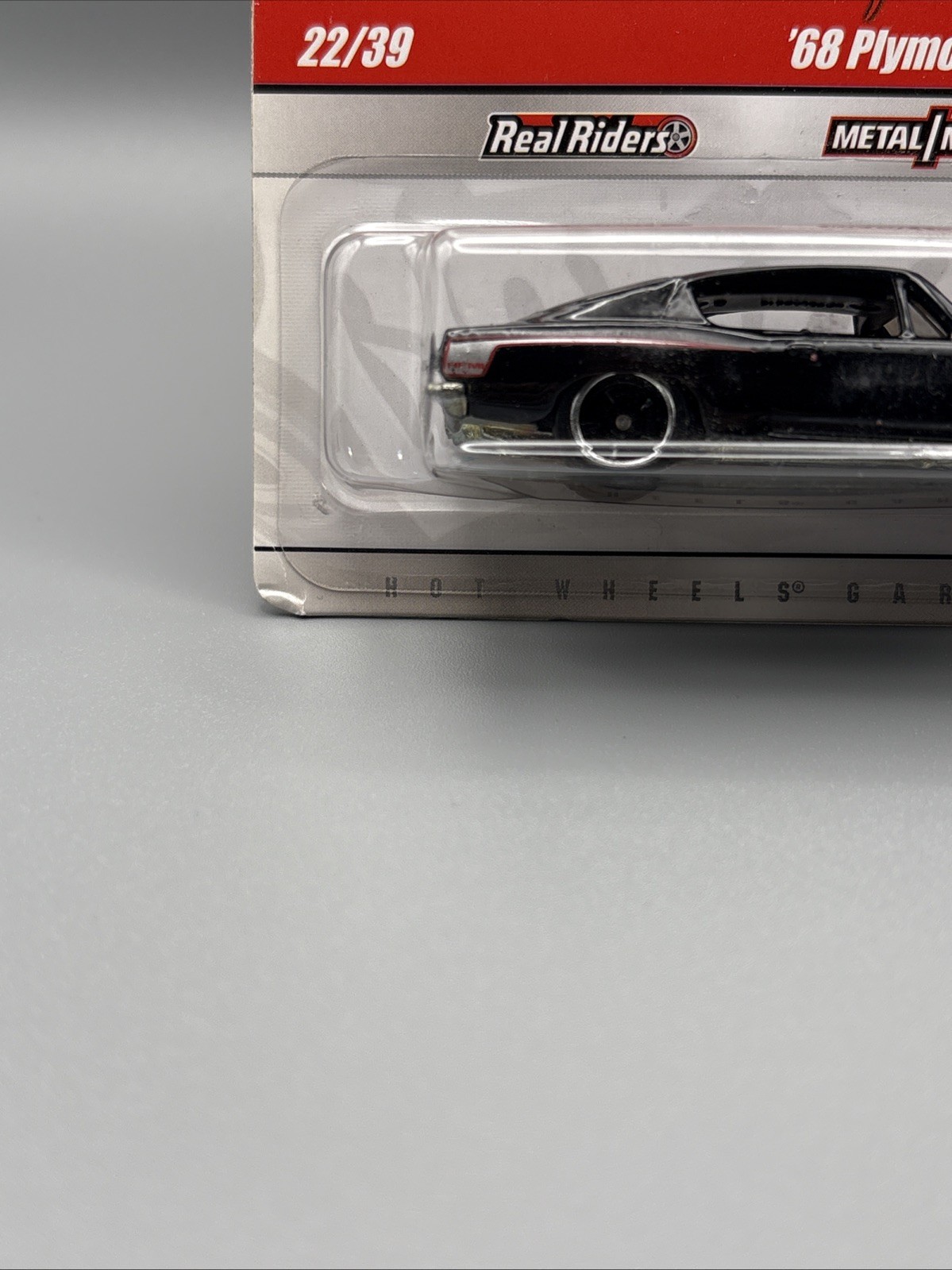 Hot Wheels Phil’s Garage ‘68 Plymouth Barracuda Black 22/39 – 1:64 Diecast Car