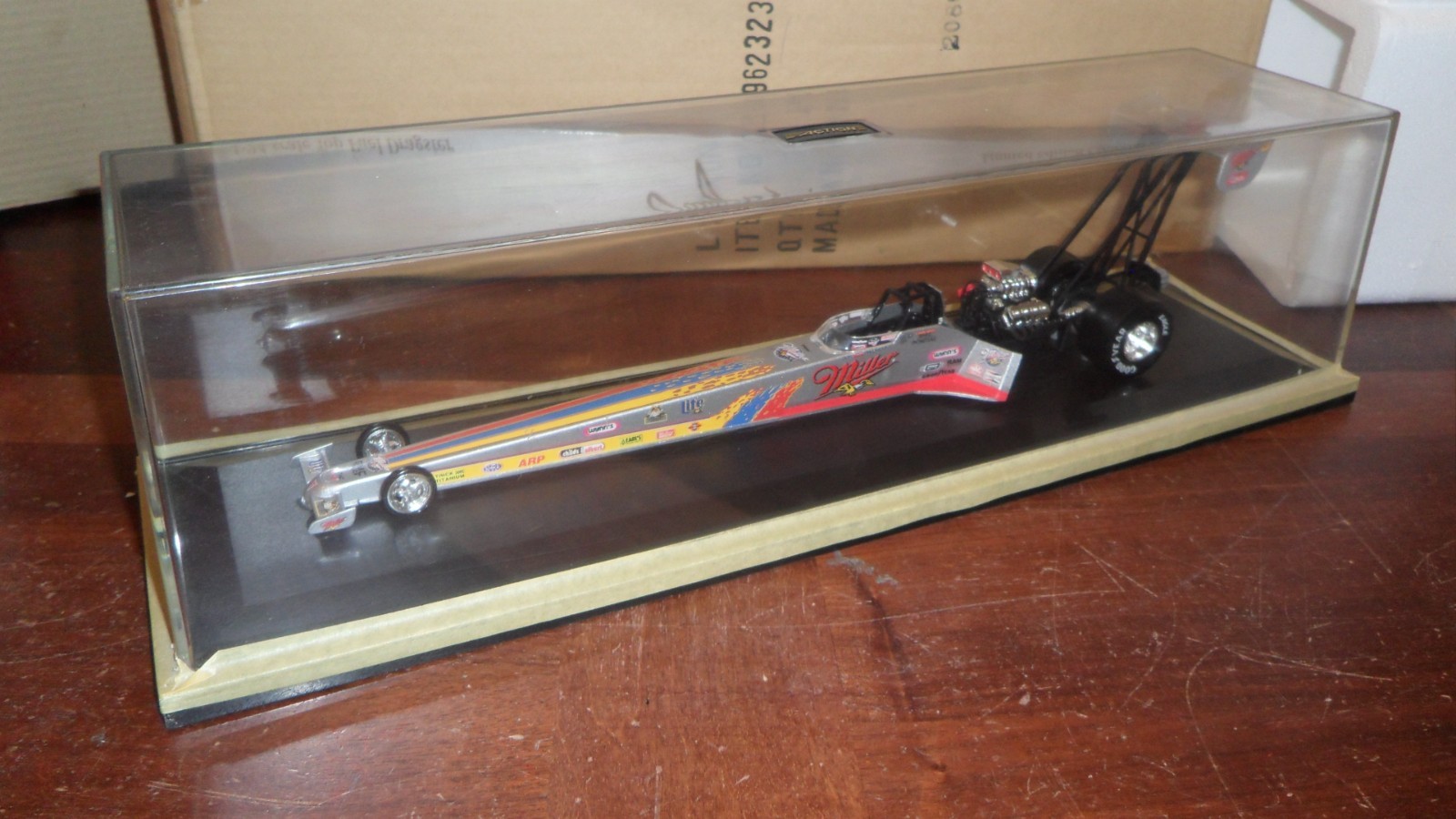 1996 Action NHRA Larry Dixon Jr Miller Lite 1/24 Scale Top Fuel Dragster & Case