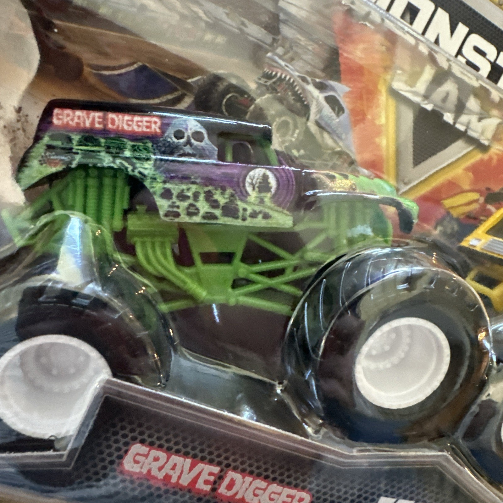 Monster Jam HIGHER EDUCATION VS GRAVE DIGGER Trucks Spin Master New