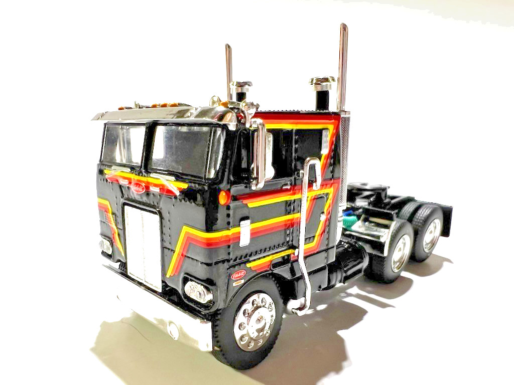 DCP FIRST GEAR 1/64 SCALE PETERBILT 352 CABOVER BLACK YELLOW ORANGE RED STRIPES