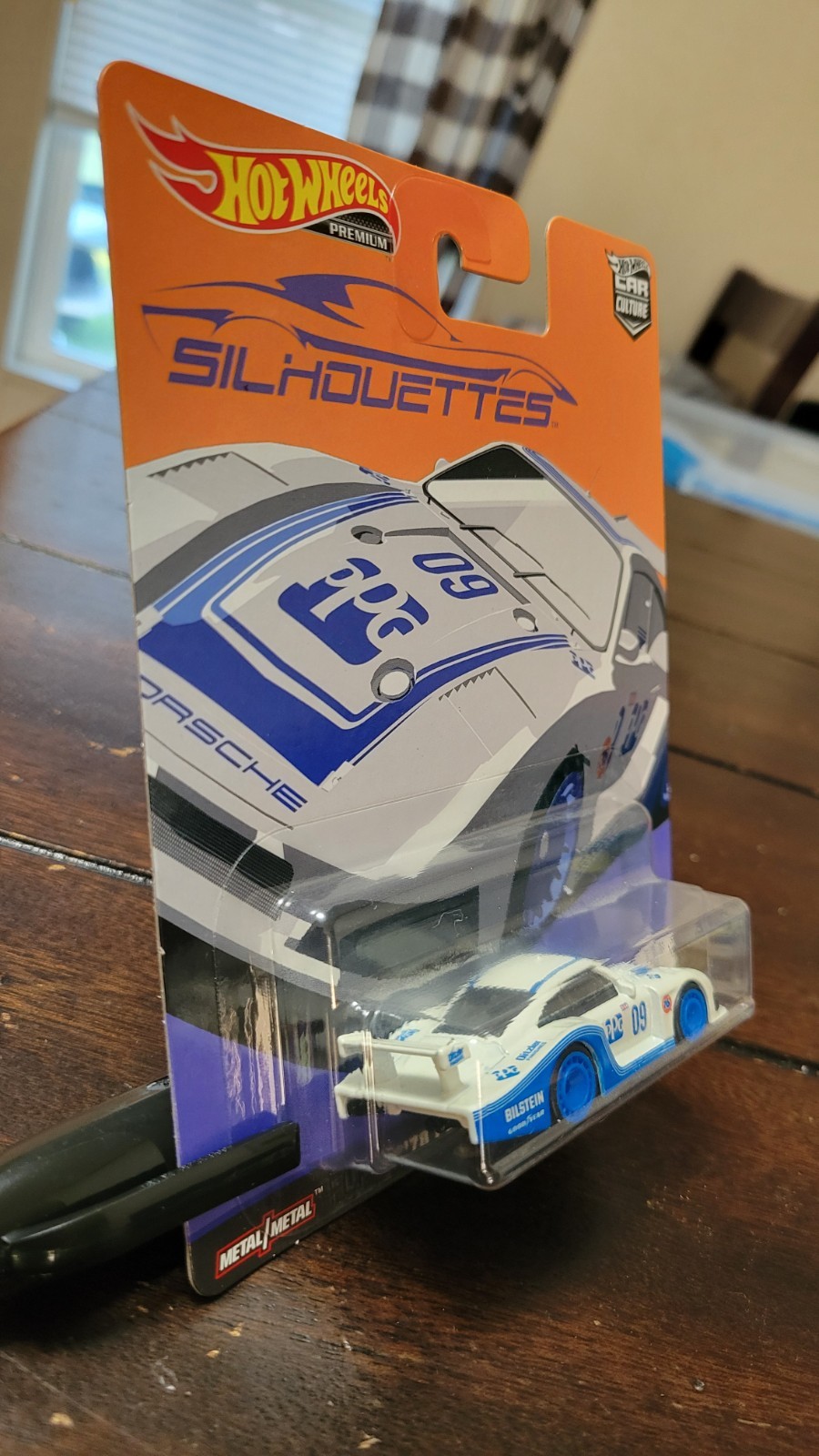 Hot Wheels Premium 1/64 Silhouettes Porsche 935 -78 Car Culture Real Riders