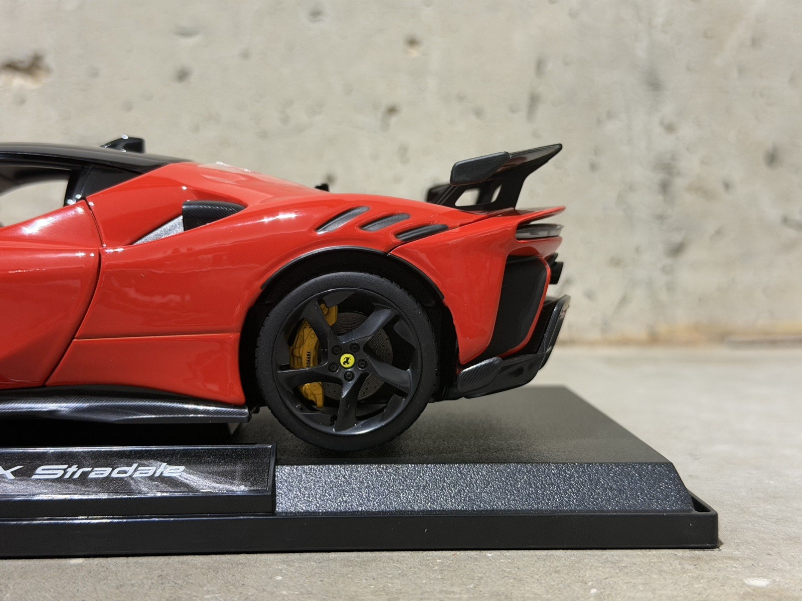 Ferrari SF90 XX Stradale 1:18 Maisto Special Edition – Red