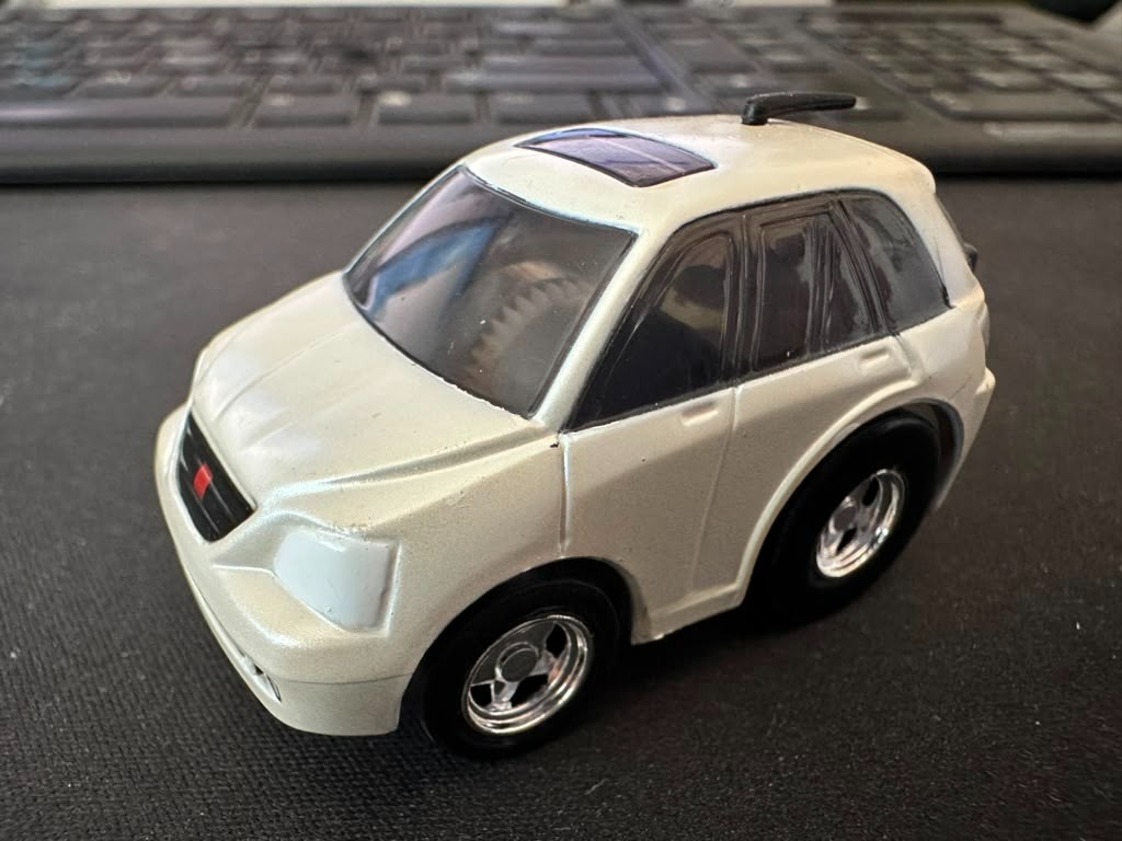 Rare Takara Choro-Q Toyota Altezza Gita White Keychain Lexus IS300 SportCross JD