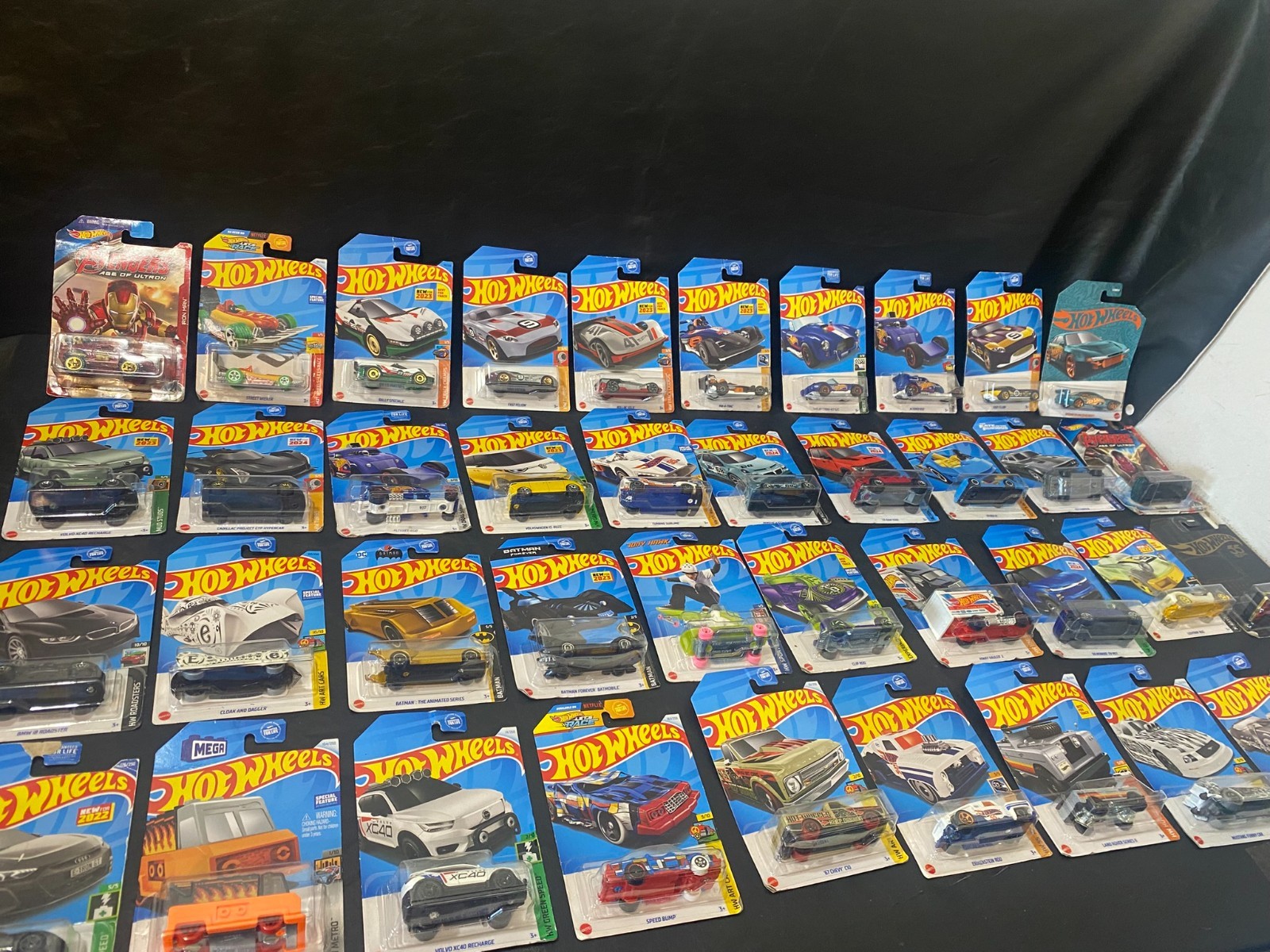 Hot Wheels lot of 40 cars Pontiac Volkswagen Deora Charger and more!