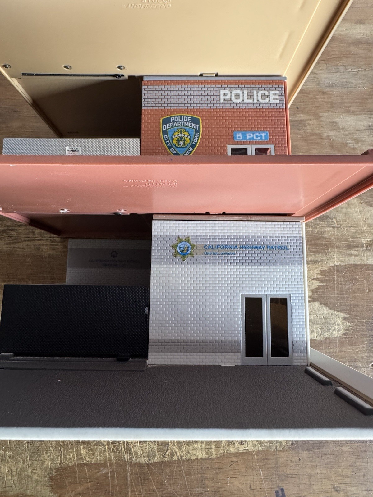 Greenlight Mechanic’s Corner Police Station Lot of 3 NYPD CHP FHP Used Free Ship