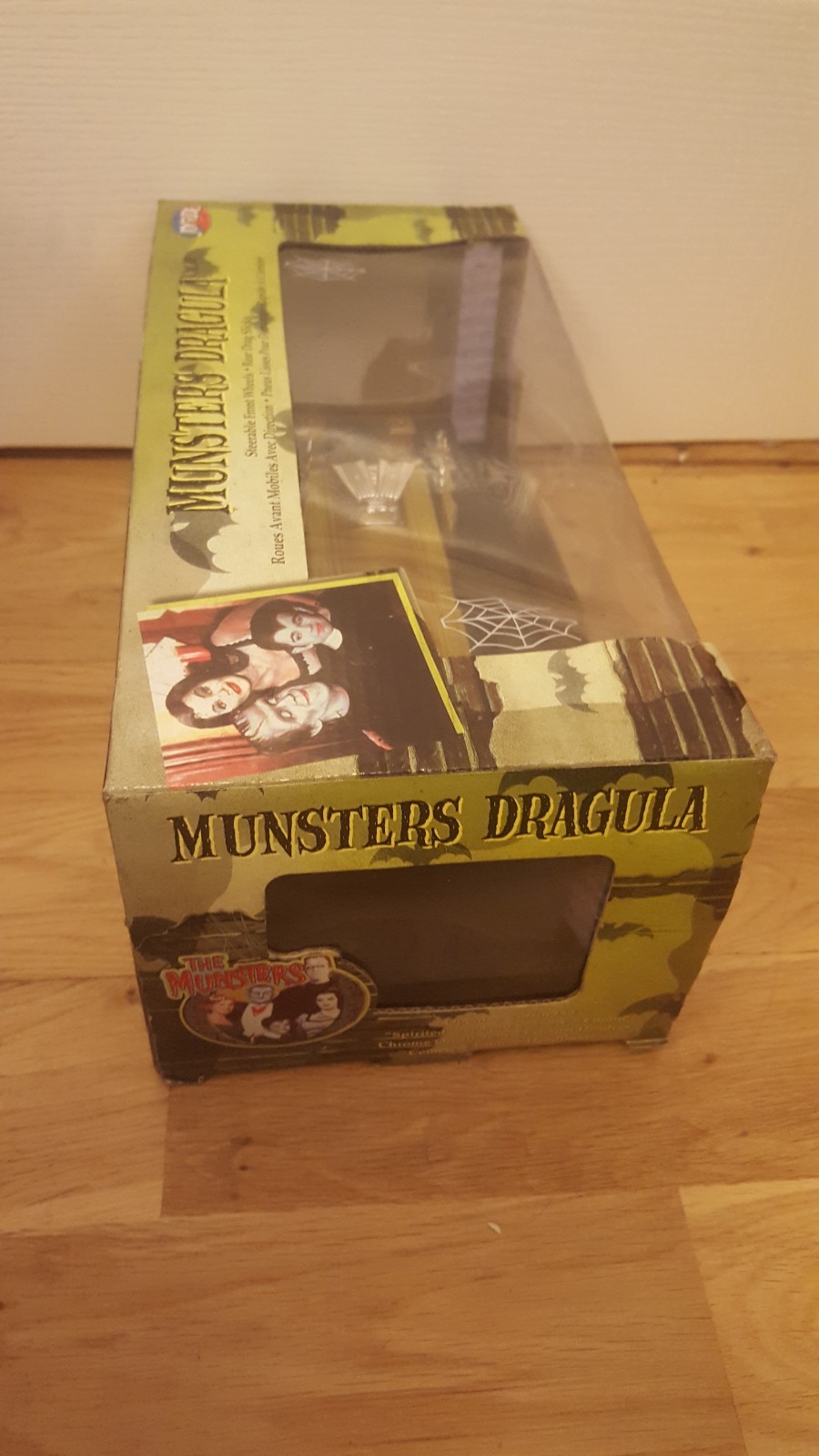 joyride munsters dragula 33266 1/18 diecast movie coffin dragster car boxed