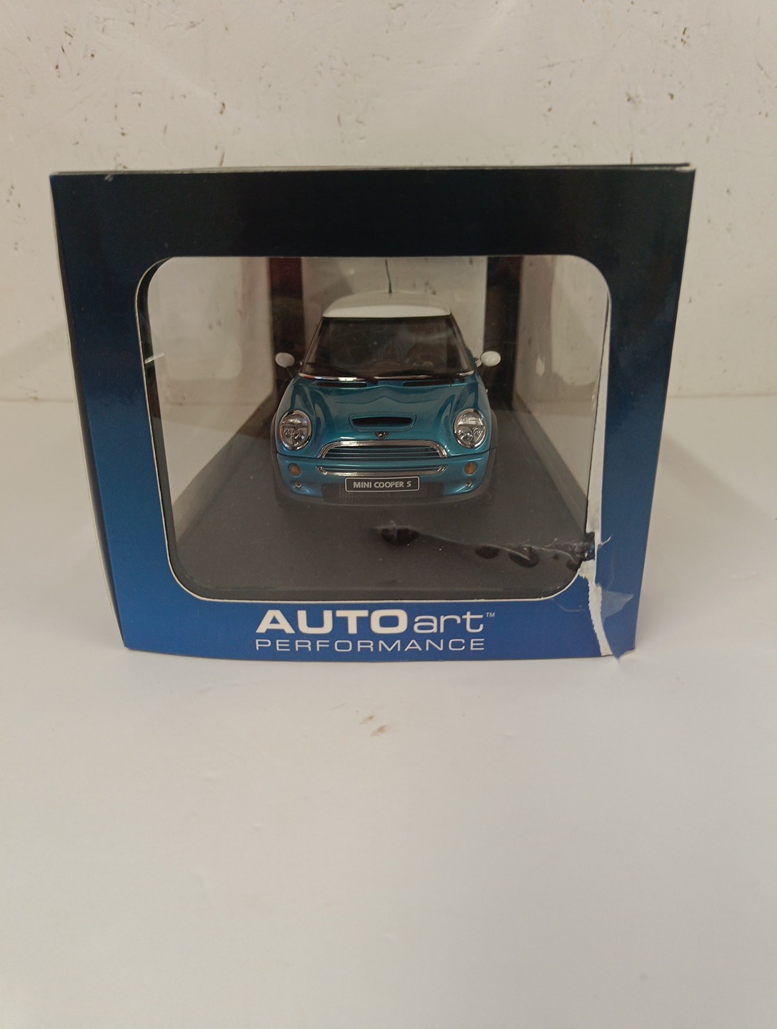Autoart Performance Mini Cooper s 1:18