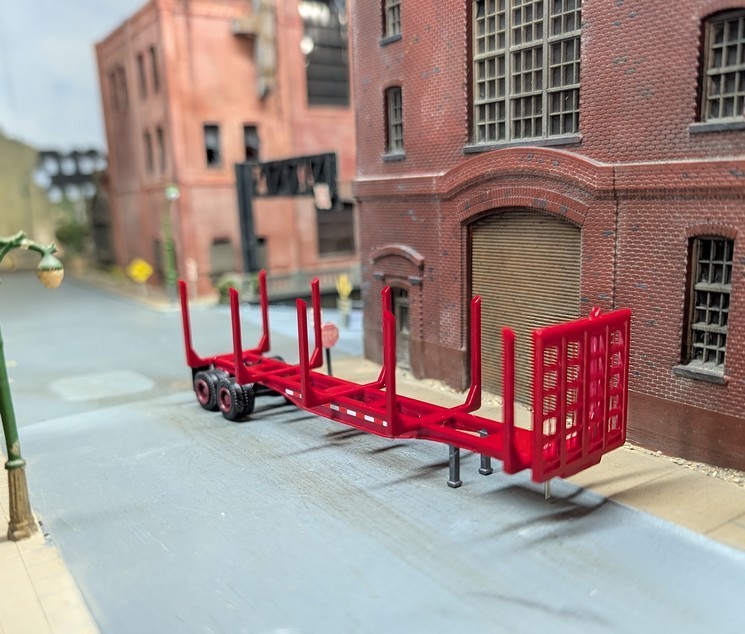 1/87 HO Scale Custom Built 42′ Log Trailer. 3D Printed Resin Model.