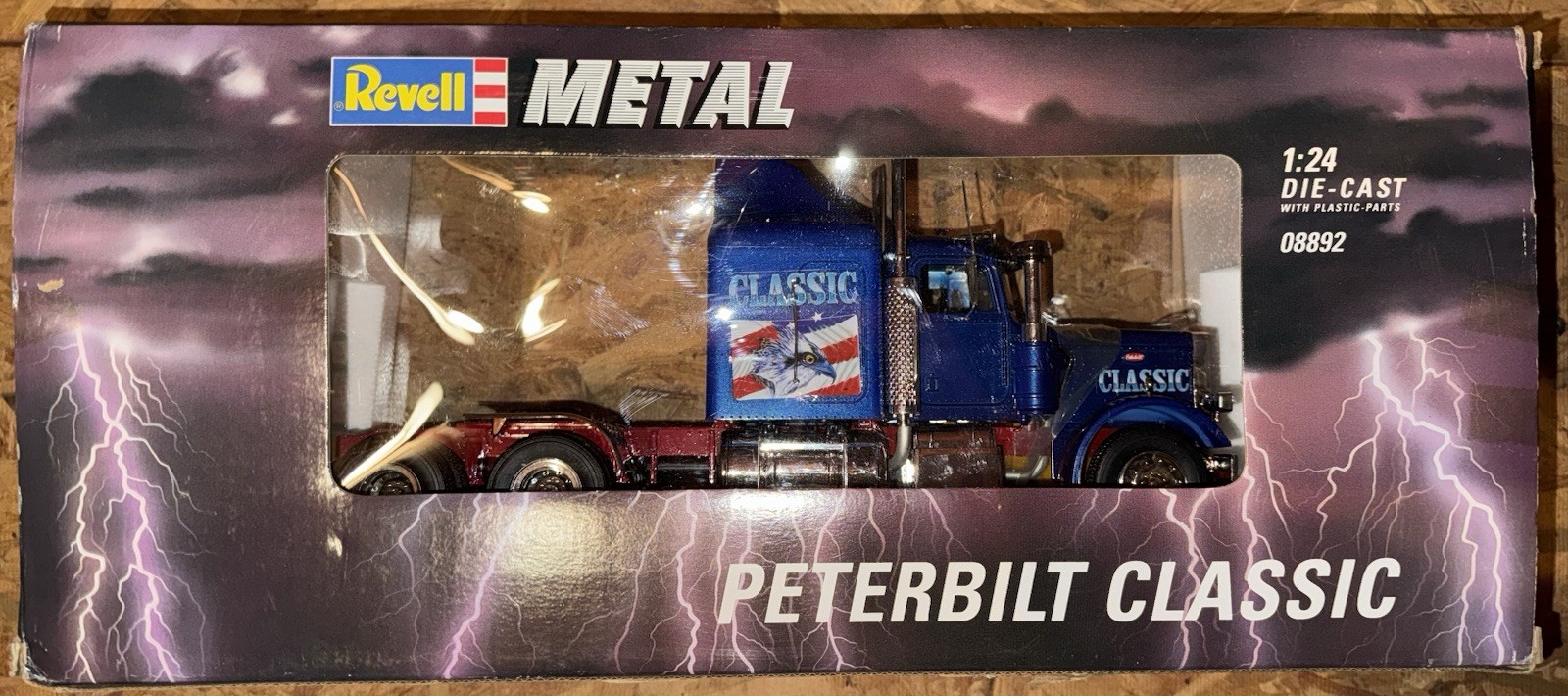Revell Metal 1:24 Die-Cast Peterbilt 359 Classic Tractor Trailer Semi Truck