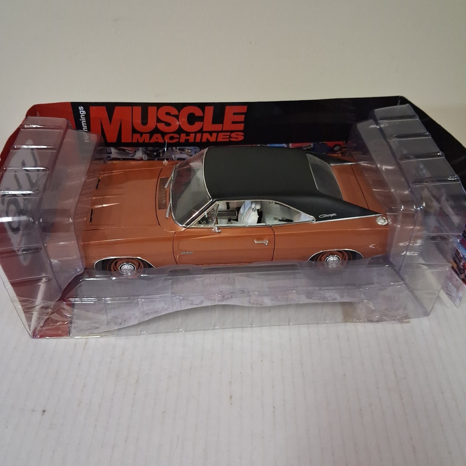 AUTO WORLD 1/18 Diecast BRONZE 1968 DODGE CHARGER R/T SPECIAL 1 OF 1002 Copper