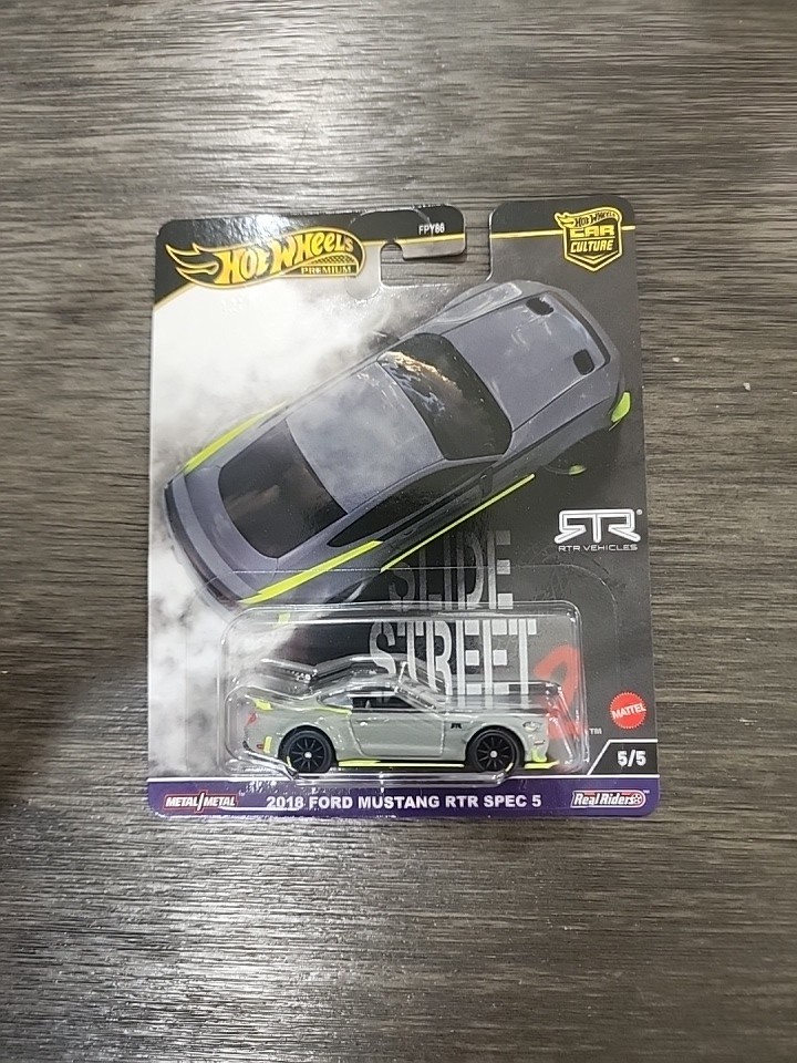 Hot Wheels Premium Car Culture – Slide Street 2 – 2018 Ford Mustang RTR Spec 5