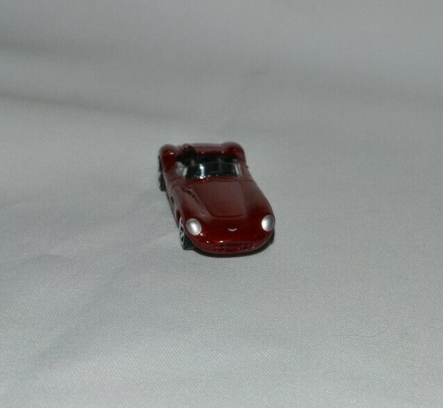 MATCHBOX BLUE HIGHWAYS II – EXCLUSIVE 1956 ASTON MARTIN DBR1 METALIC RED LOOSE