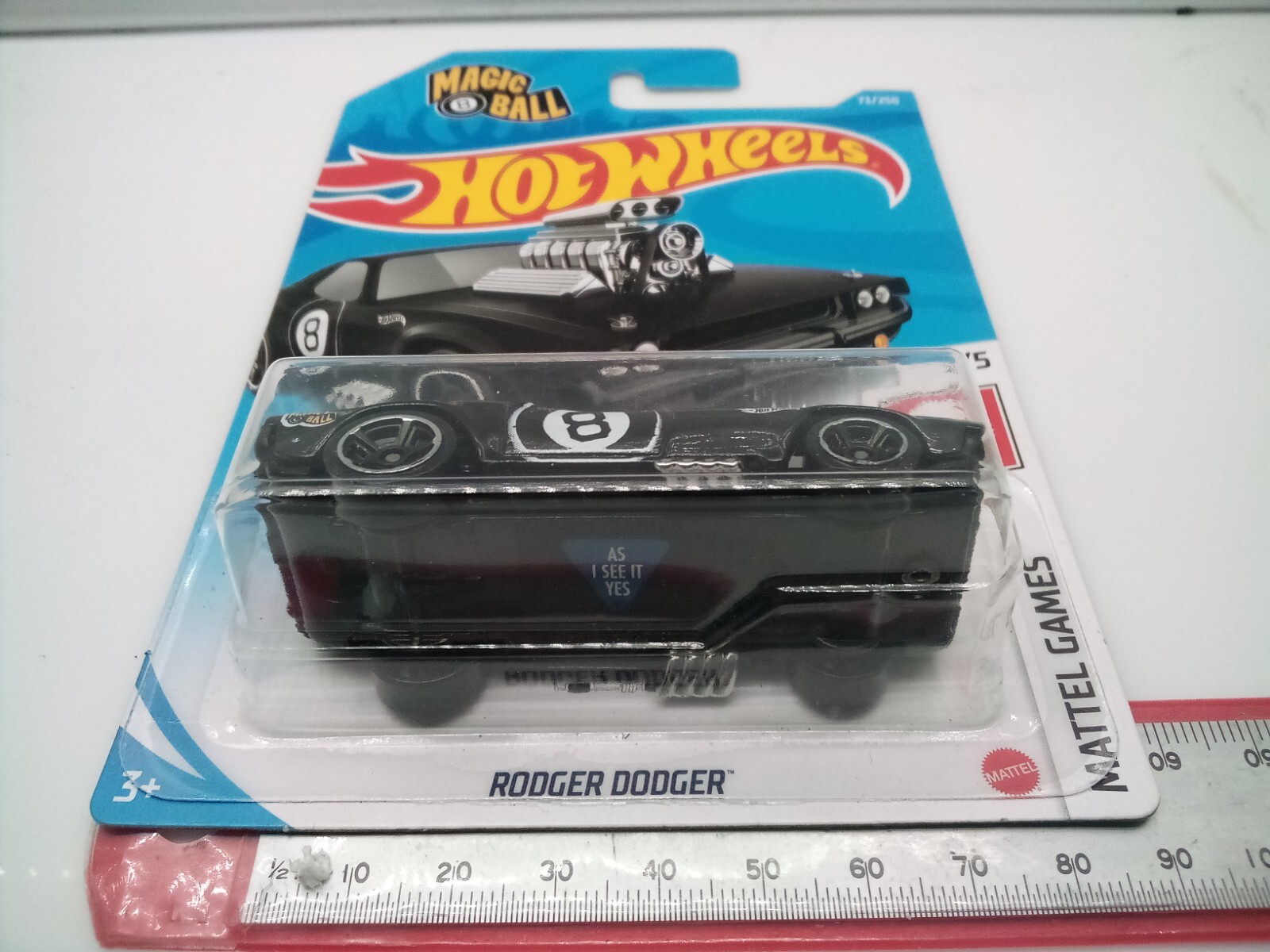 Hot Wheels Mainline / Rodger Dodger – Magic 8 Ball – As I See It Yes – Model x1