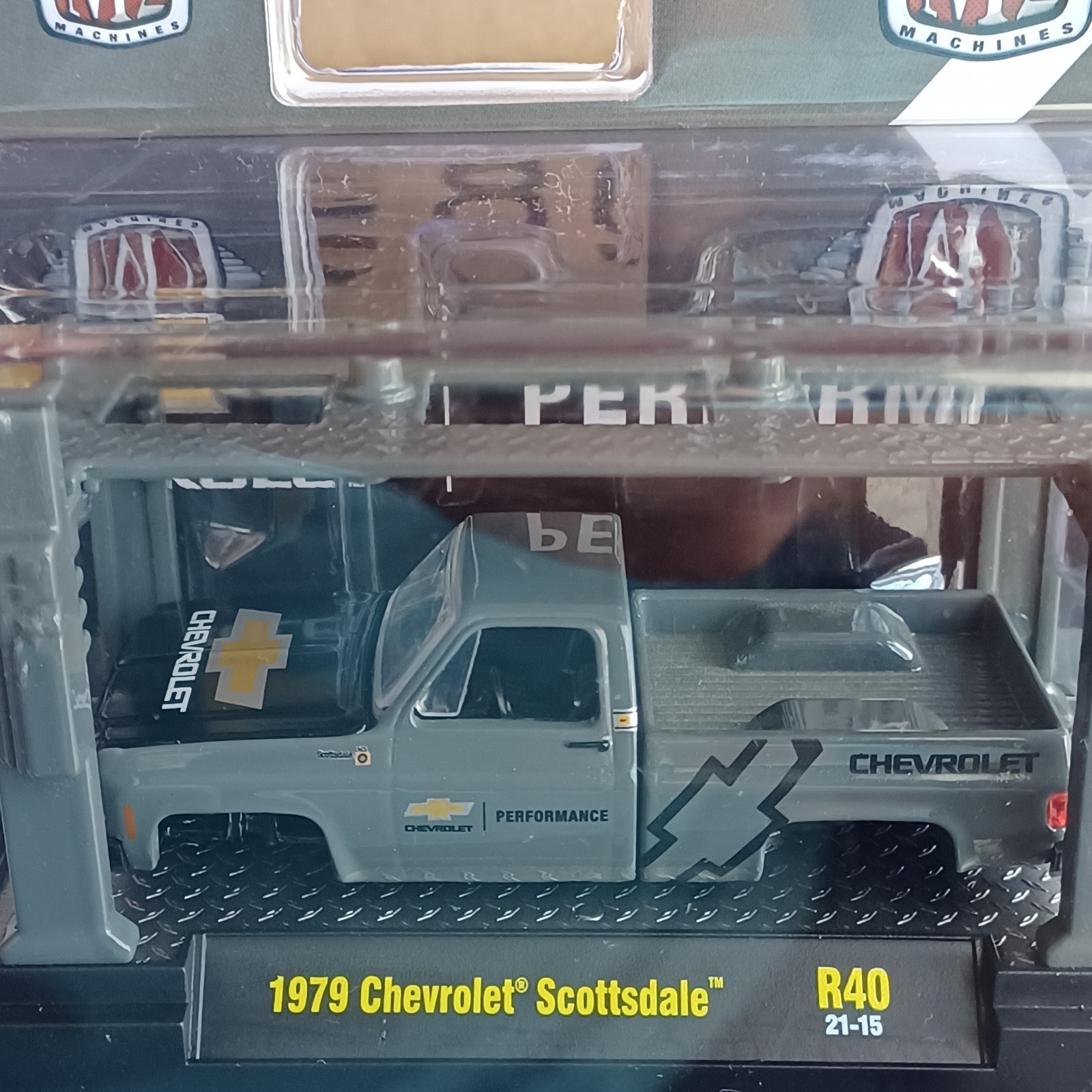 2021 M2 MACHINES *1979 CHEVROLET SCOTTSDALE* *MODEL KIT R40* *VERY RARE* SEALED