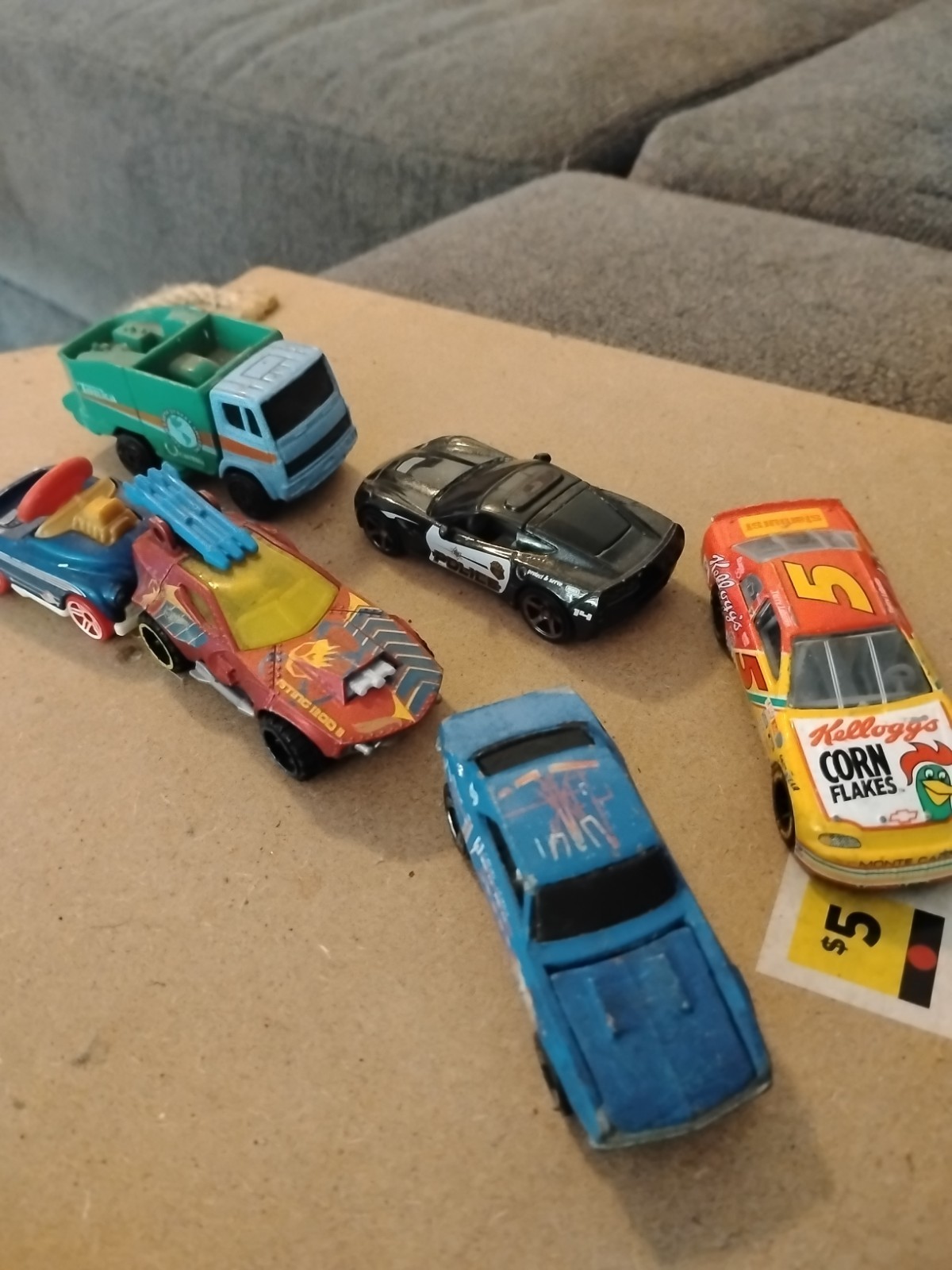 Hot wheels, Various Toy Cars Lot 6 Cars.