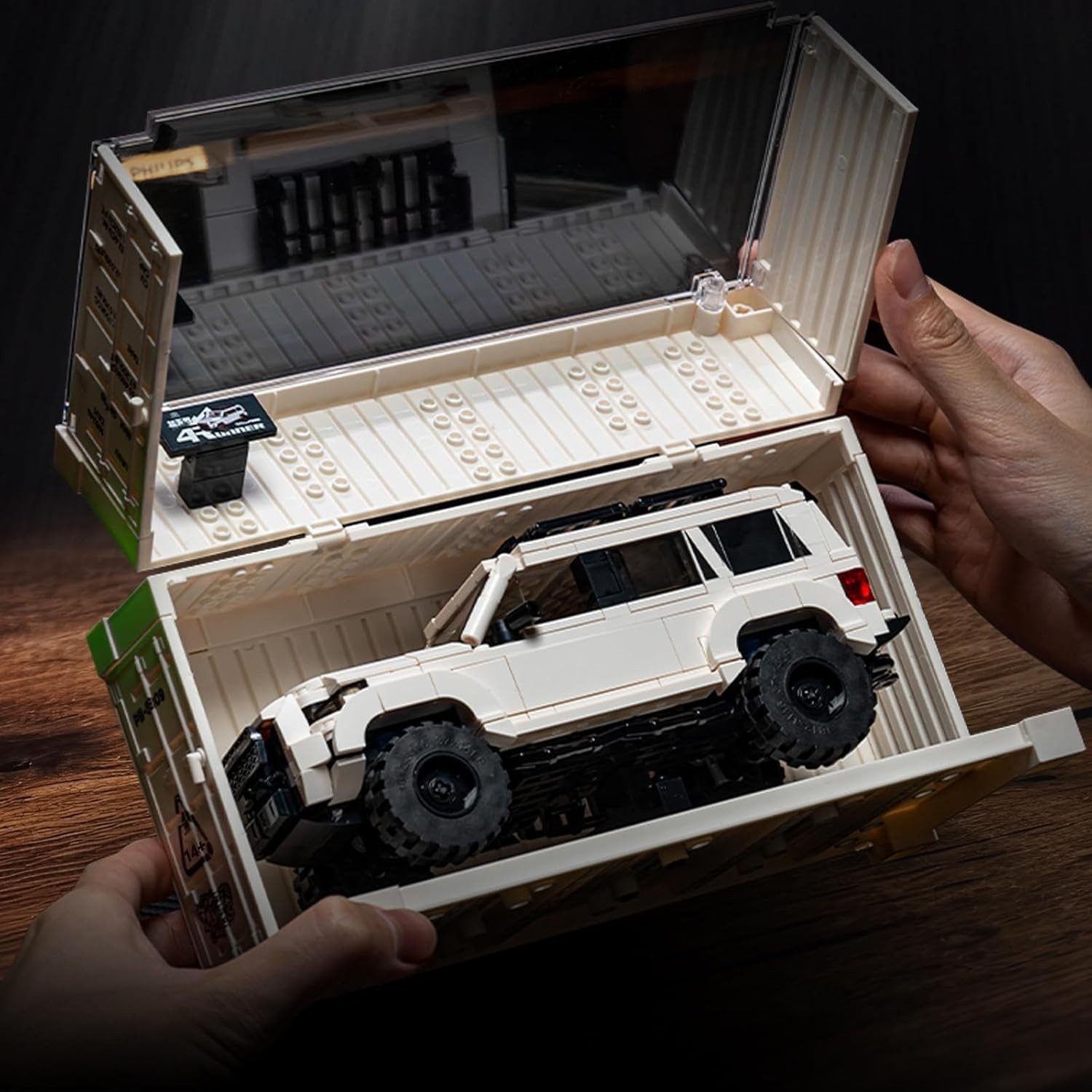 4Runner SUV SR5PRO Car Building with Container Display Box(540Pcs) Adult Collect