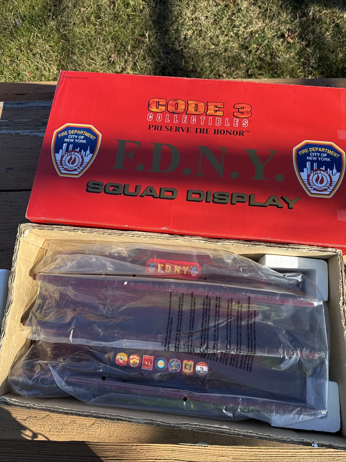 VINTAGE 1/64 Code 3 Seagrave FDNY Squad Display Shelf VERY NICE DISPLAY