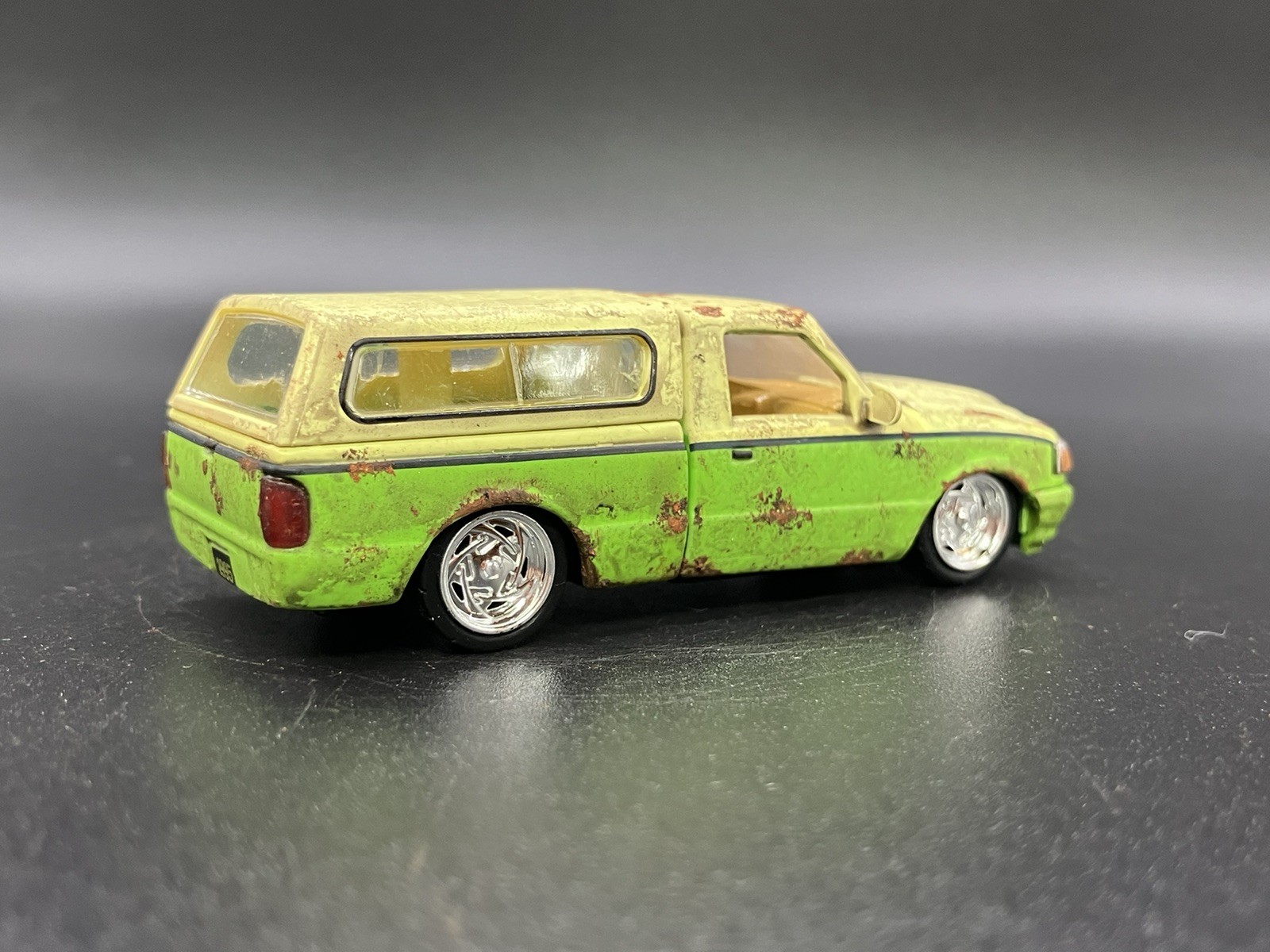 1995 Ford Ranger Pickup Truck Weathered Rusty Barn Find 1/64 Diecast Custom M2