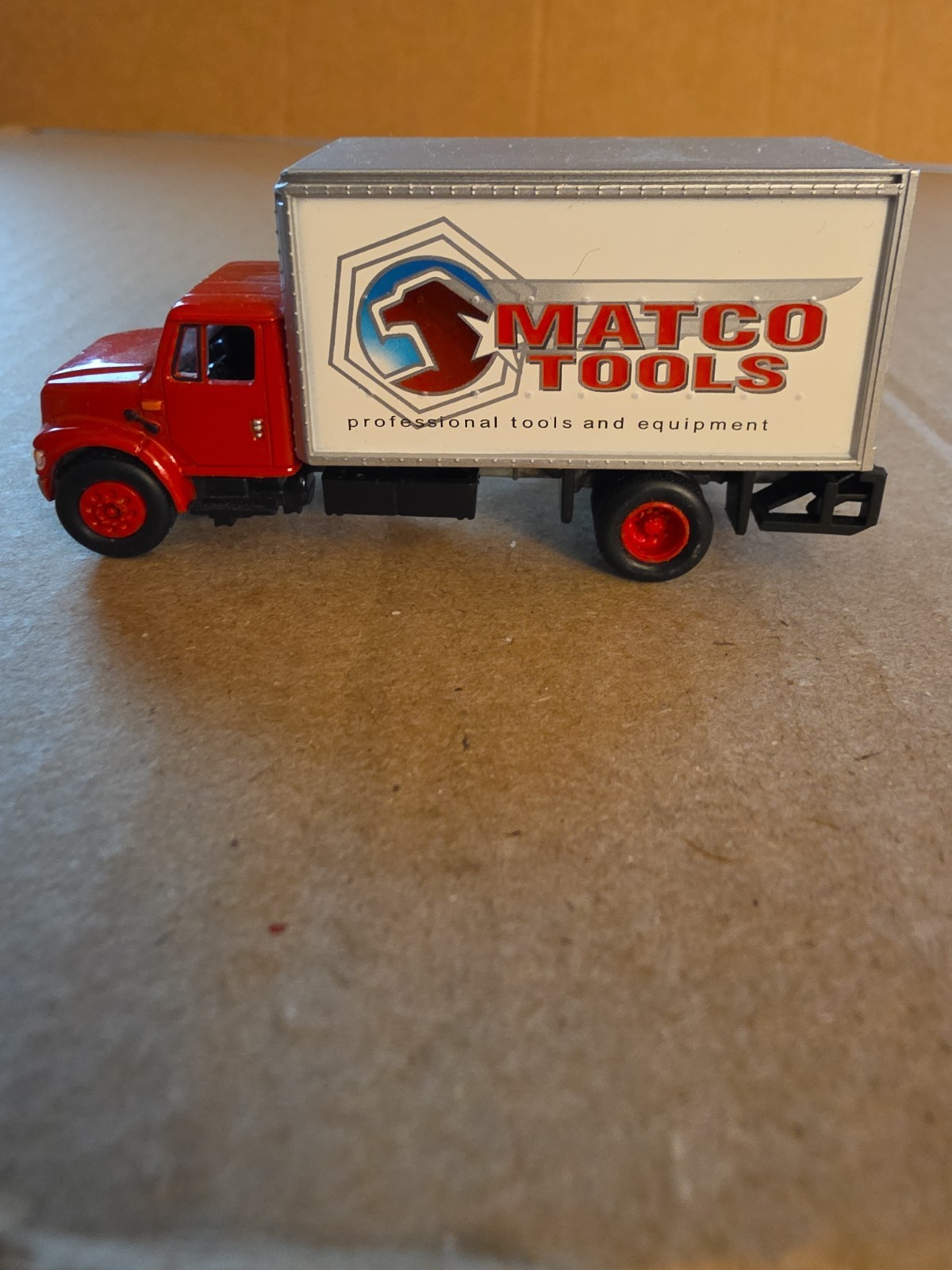 Vintage Johnny Lightning Matco Tools 1999 International Cargo Truck