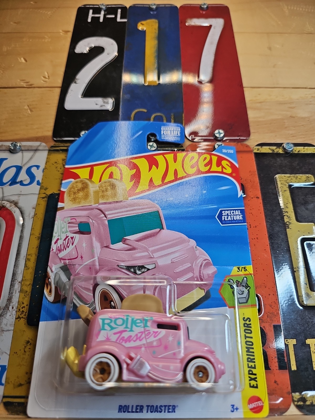 Hot Wheels Roller Toaster Pink 39/250
