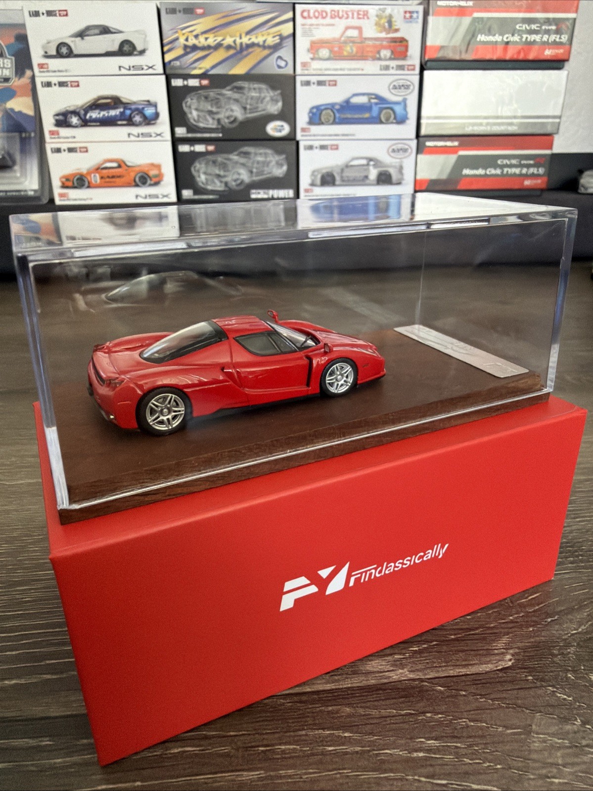 Find Classically 1:64 Ferrari Enzo Rosso Corsa Red W/ Wooden Base & Acrylic