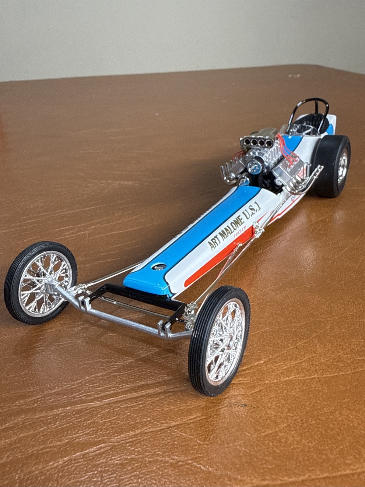 1320 THE DIGGERS Art Malone U.S. 1 Fuel Dragster 1:24 SCALE 6th in the Series