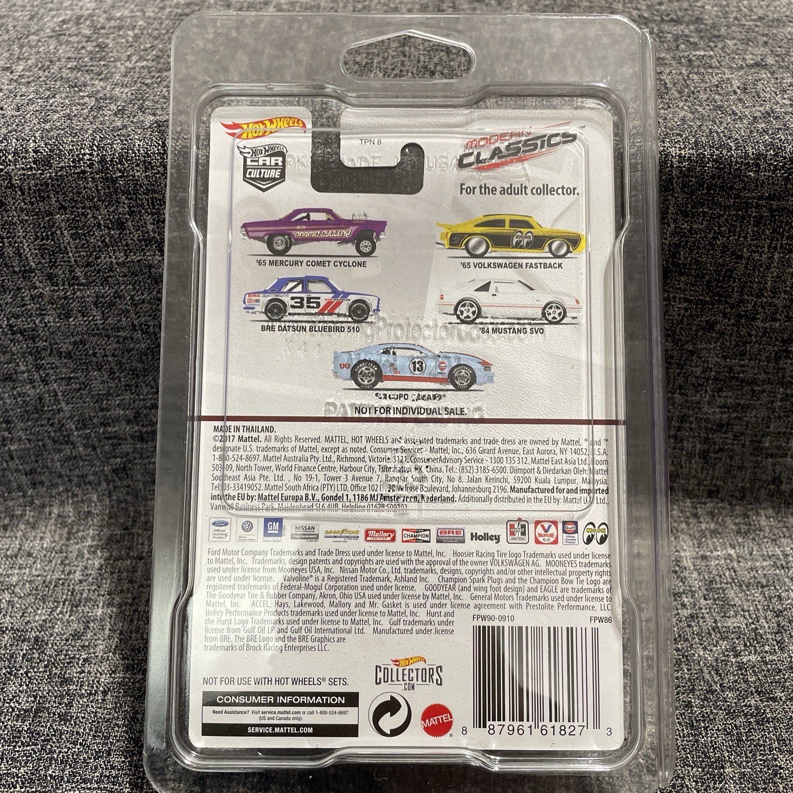 Hot Wheels Car Culture Modern Classics 84 Mustang SVO with Protecto