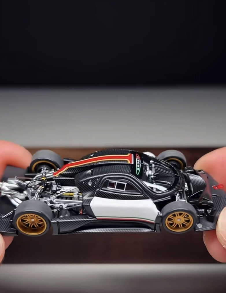 AR Box Pagani Zonda R White 1/64 Diecast Model Car