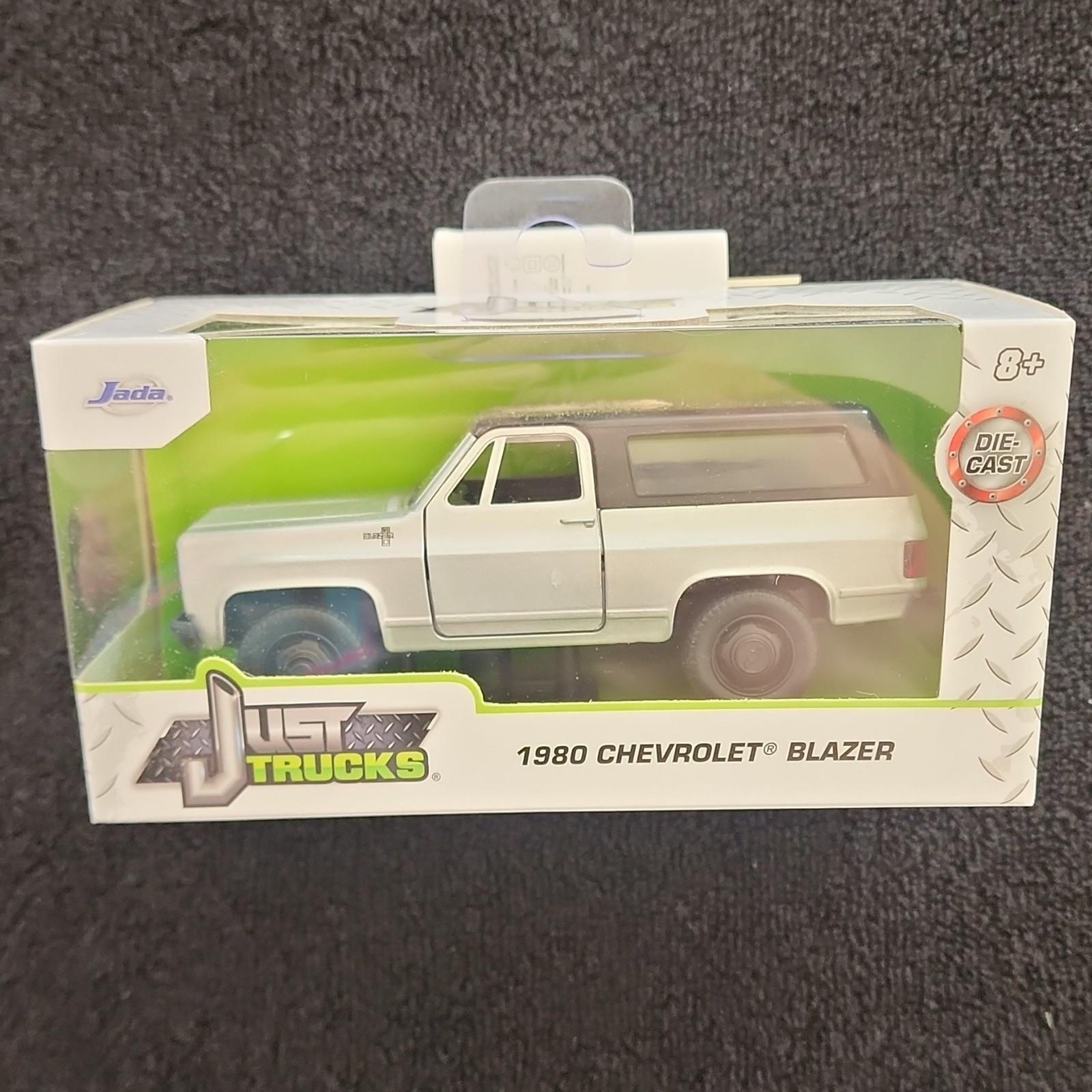 Jada Toys Just Trucks Chevrolet 1980 Blazer Silver Black Diecast Truck 1:32