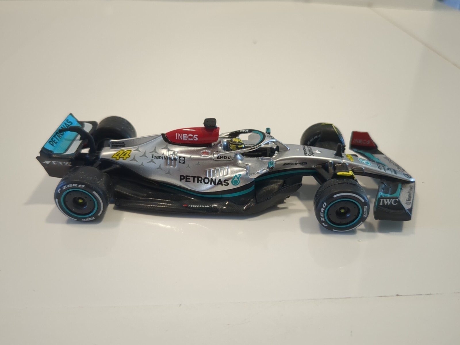 *LOOSE* Bburago 2022 F1 Formula One Mercedes AMG Lewis Hamilton 1/43
