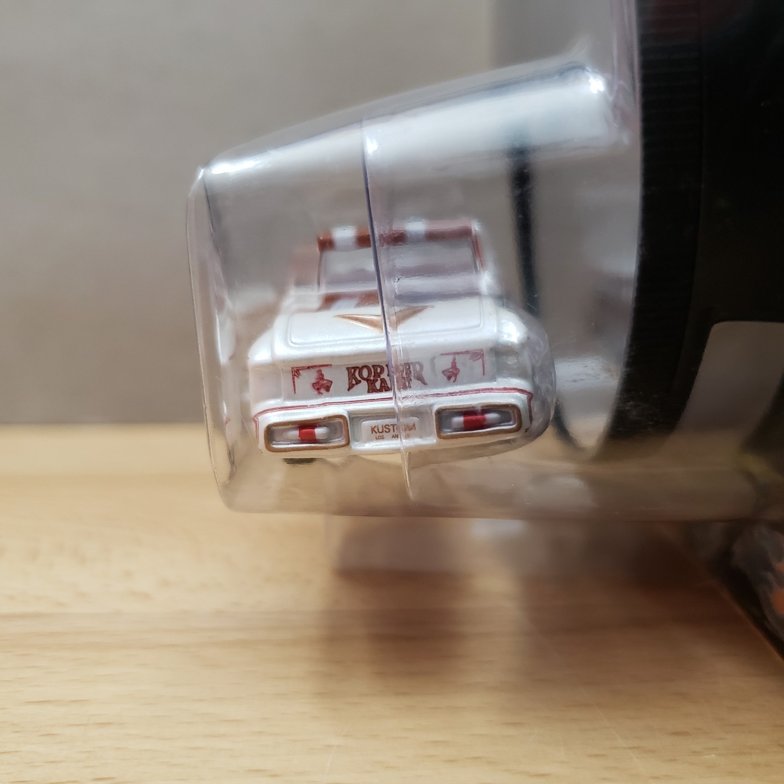 Johnny Lightning Show Rods Kopper Kart Custom Chevy Truck Mirrored Display 1:64