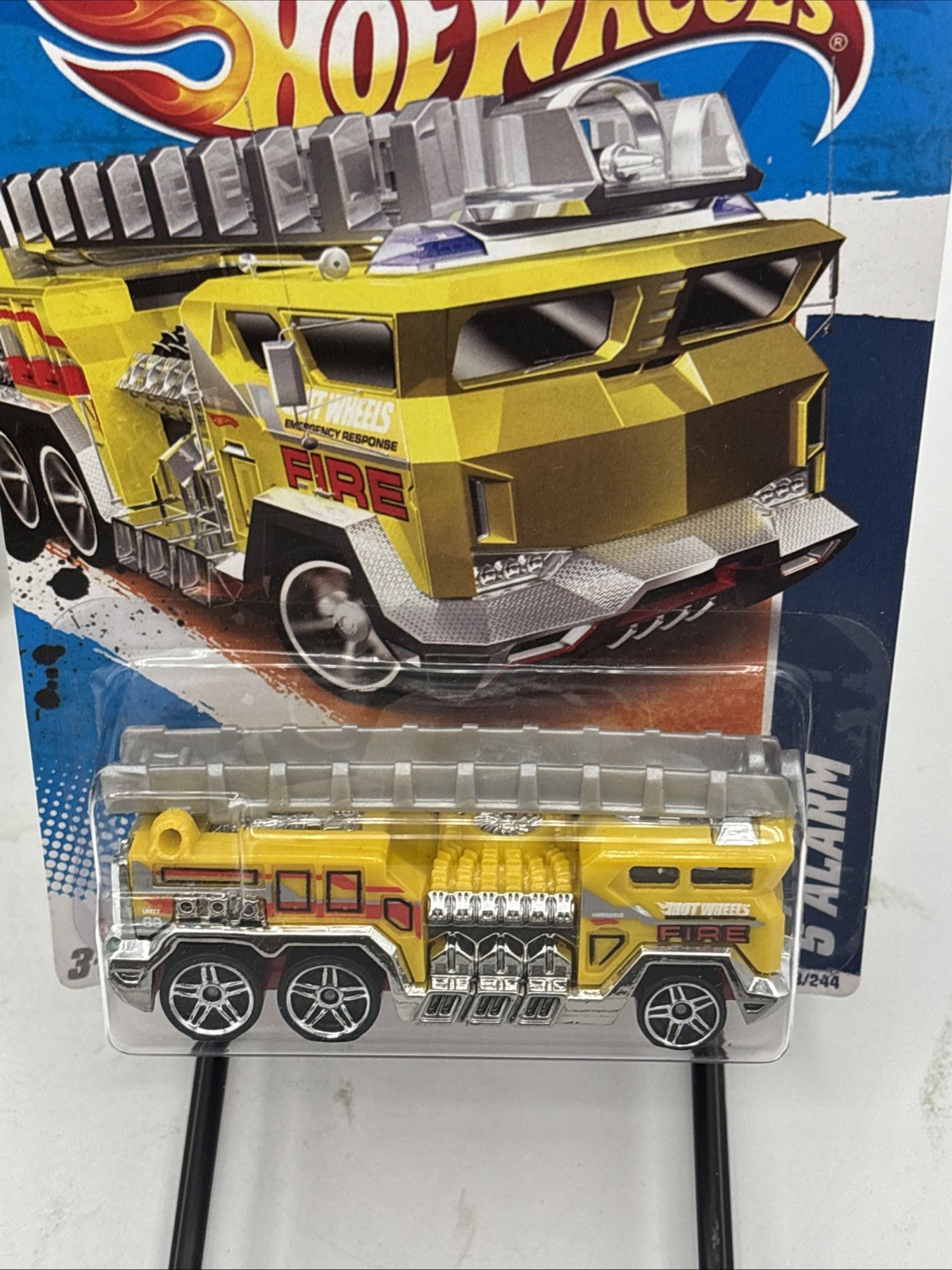 2011 Hot Wheels HW City Works 5 Alarm, Yellow; 8/10 ST57