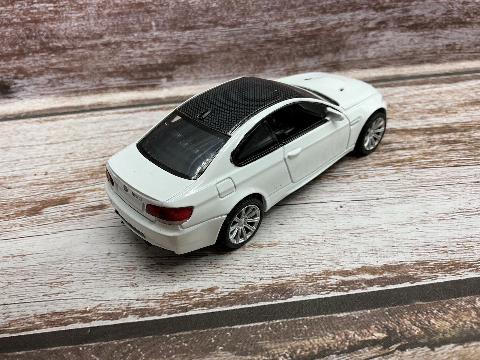 Motomax 1/43 ~ BMW M3 E92 Coupe ~ White