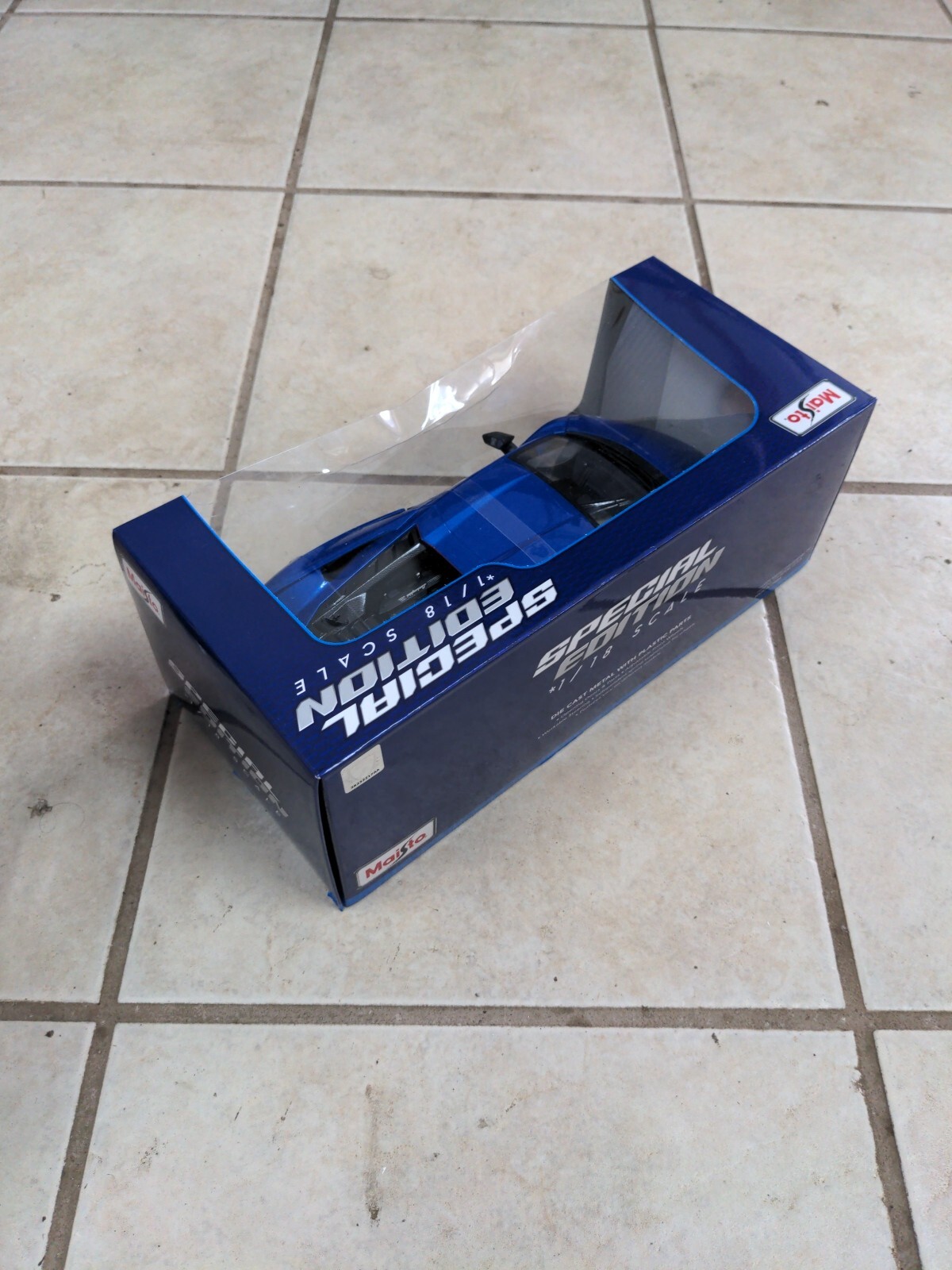 2023 Maisto 1/18 Scale DieCast Car Lamborghini Revuelto Exclusive Style Blue