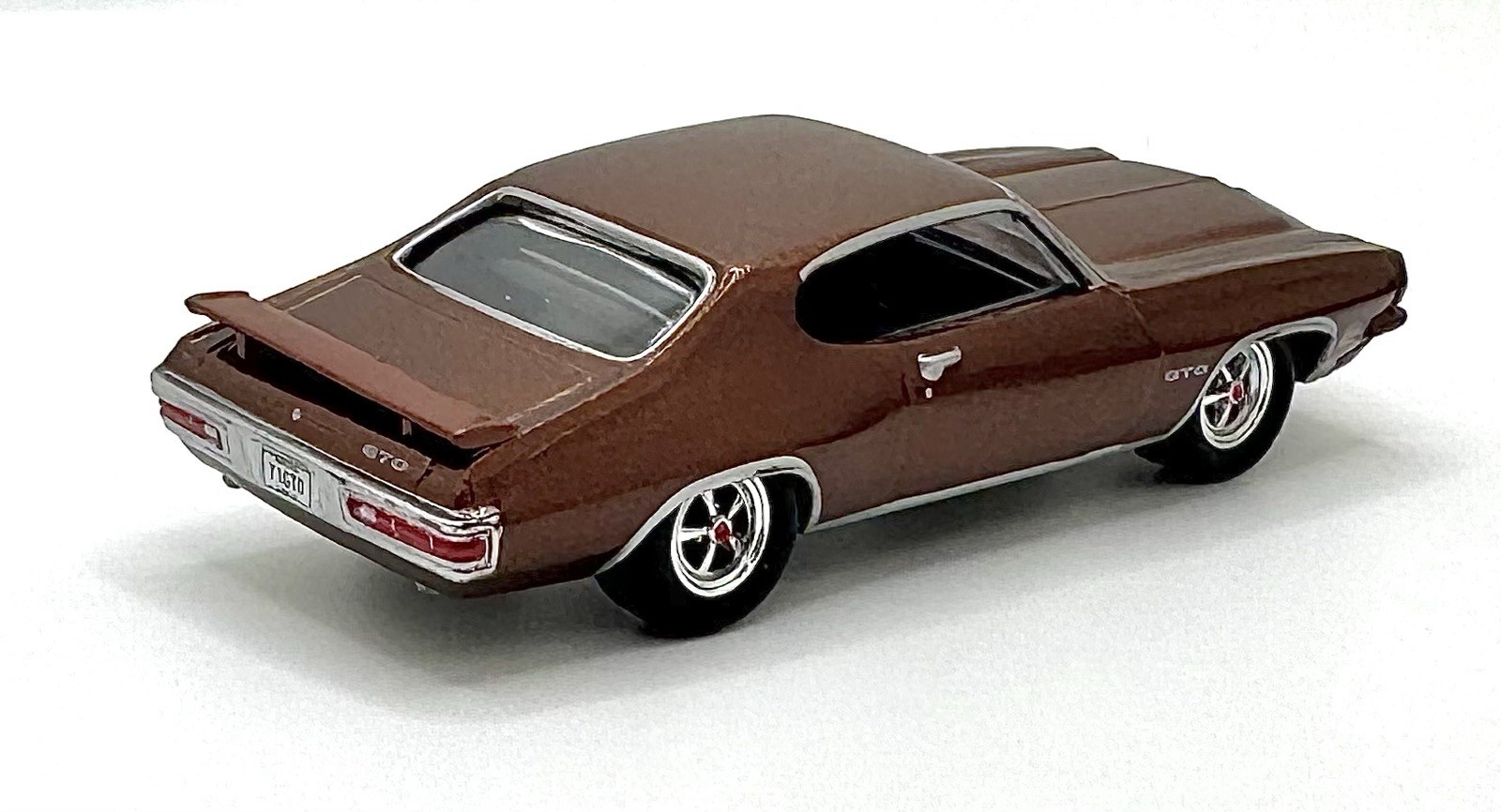 1971 Pontiac GTO 400 V8 – Castilian Bronze Poly – 1/64 “S” Scale – 2nd Gen.