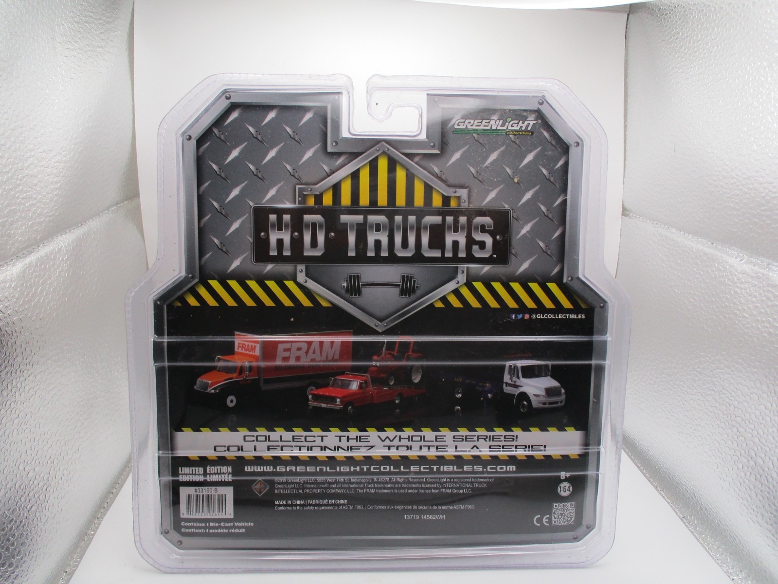 GREENLIGHT H.D. TRUCKS 2017 INTERNATIONAL DURASTAR FRAM BOX VAN